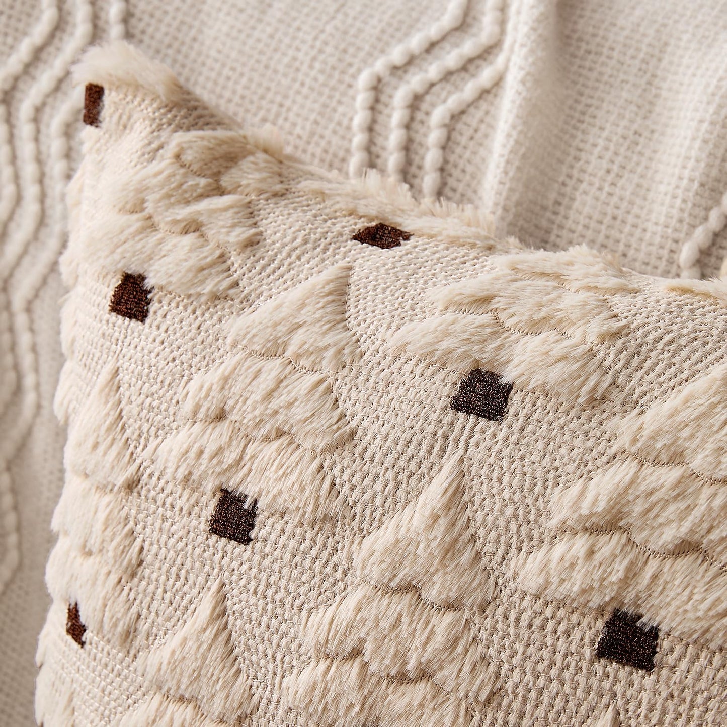 Christmas Tree Decorative Pillow Covers Faux Fur Wool Throw Pillows Soft Plush Cushion Covers Set of 2 Xmas Home Decor Winter Holiday for Sofa Couch Livingroom Bed 18X18 Inch Beige