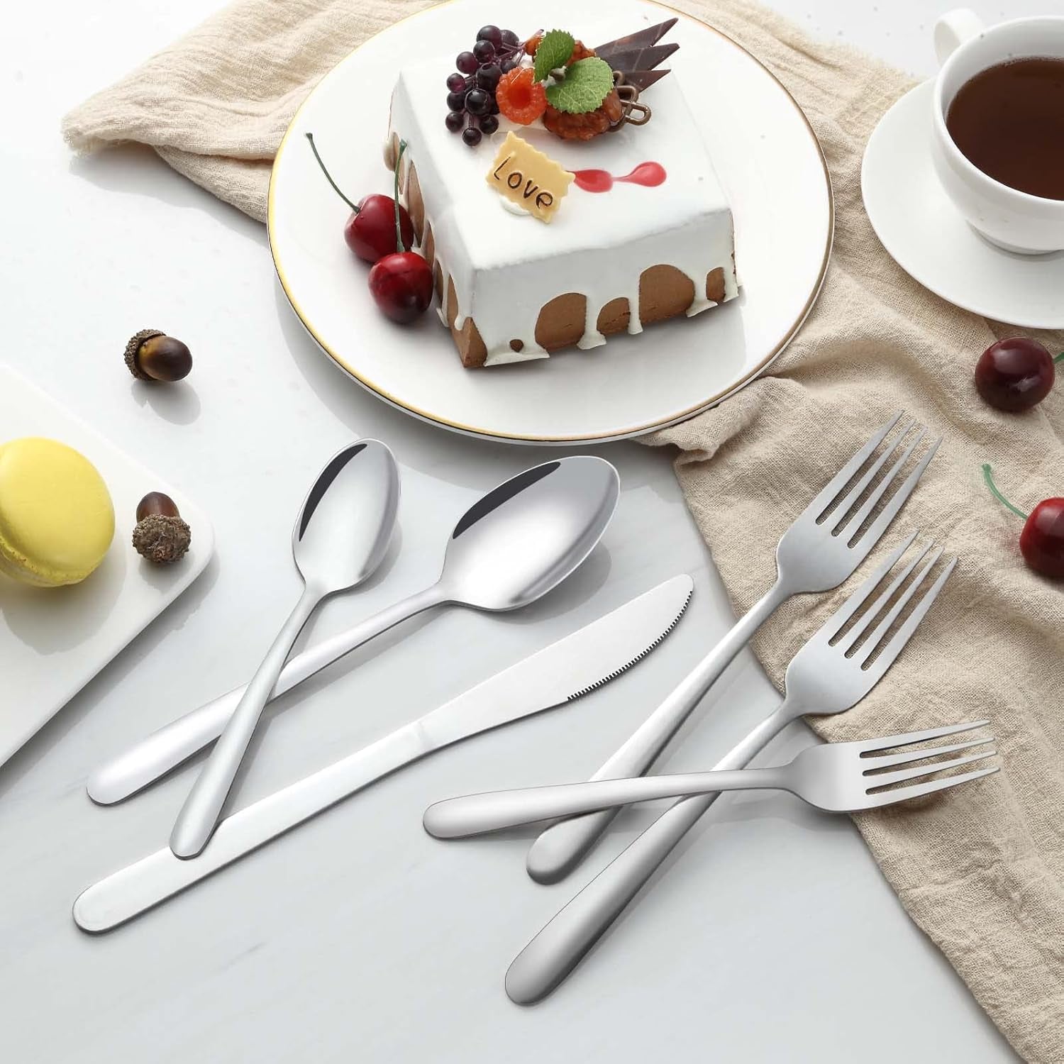 24 Pieces Dinner Forks, Forks Silverware(8 Inches), Food Grade Stainless Steel Flatware Forks, Mirror Polished & Dishwasher Safe, Using for Home, Restaurant or Kitchen