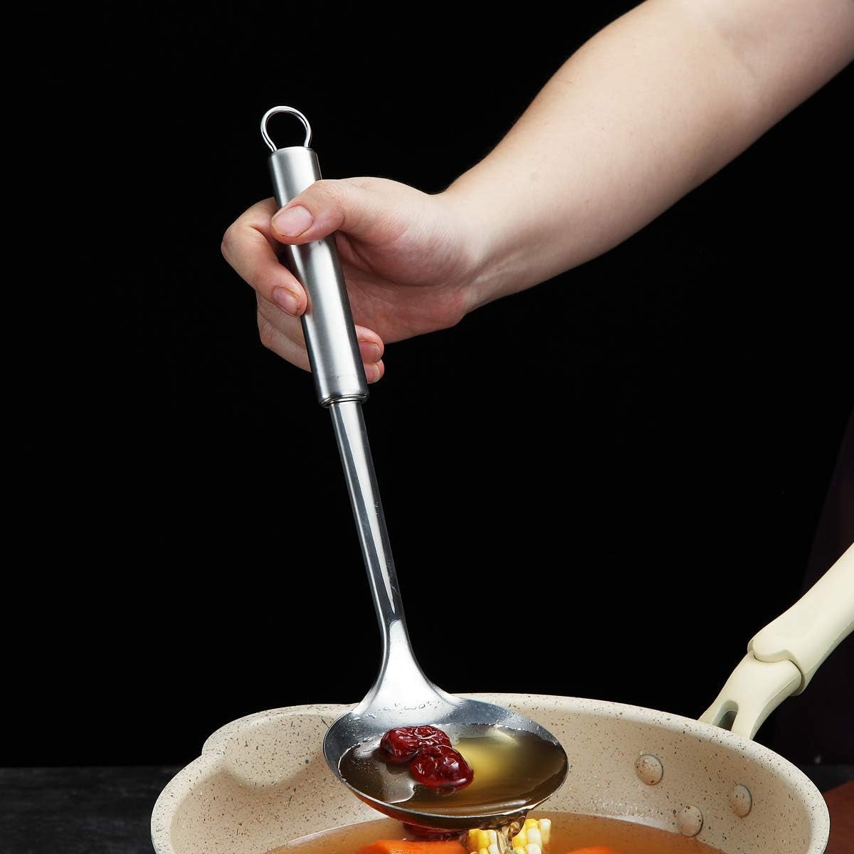 Professional Stainless Steel Soup Ladle - Heat Resistant, Non-Stick, Dishwasher Safe Kitchen Tool