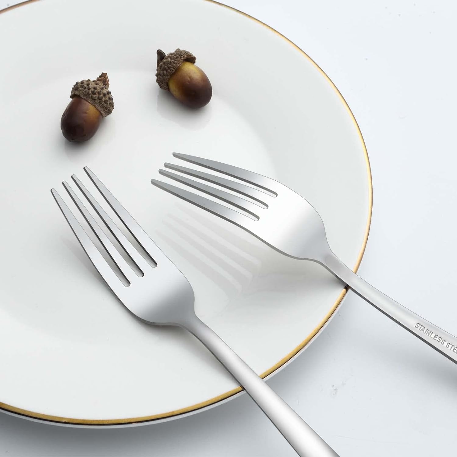 24 Pieces Dinner Forks, Forks Silverware(8 Inches), Food Grade Stainless Steel Flatware Forks, Mirror Polished & Dishwasher Safe, Using for Home, Restaurant or Kitchen