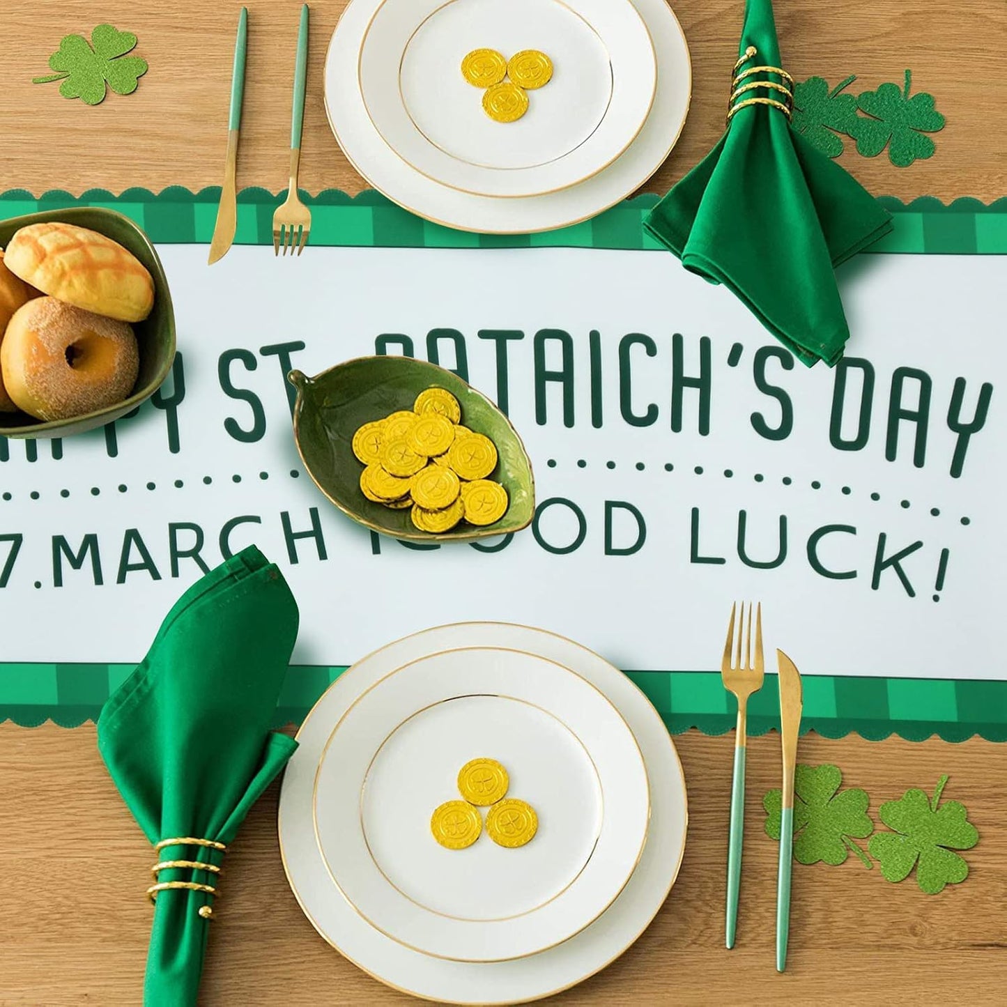 St Patricks Day Table Runner - 14 X 108 Inches Green Shamrock Table Runner for Indoor Outdoor Party Home Decor/Holiday/Dinning Table, 1 Piece