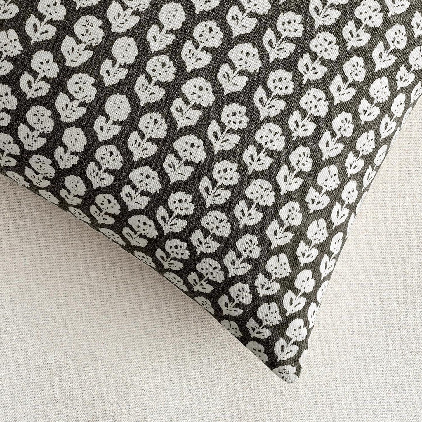 Set of 2 Vintage Floral Block Print Pillow Covers, 18x18 Inch Neutral Linen Farmhouse Cushion Cases for Couch, Sofa, Bed, and Chair in Black