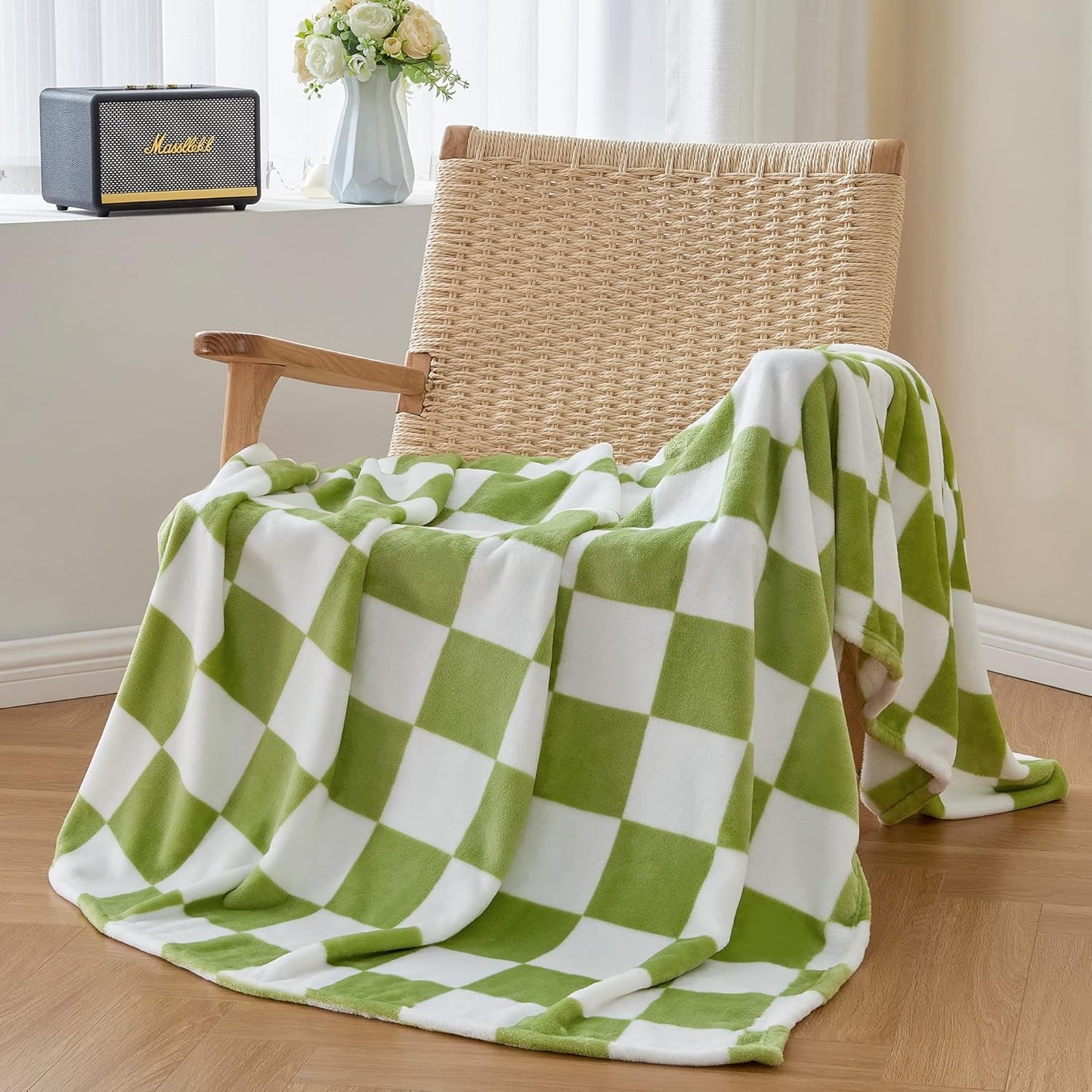 Checkered Throw Blanket for Couch, Soft & Cozy Fleece Flannel Blanket with Checkerboard Grid Home Decor, Checkered Green, 50X60 Inches