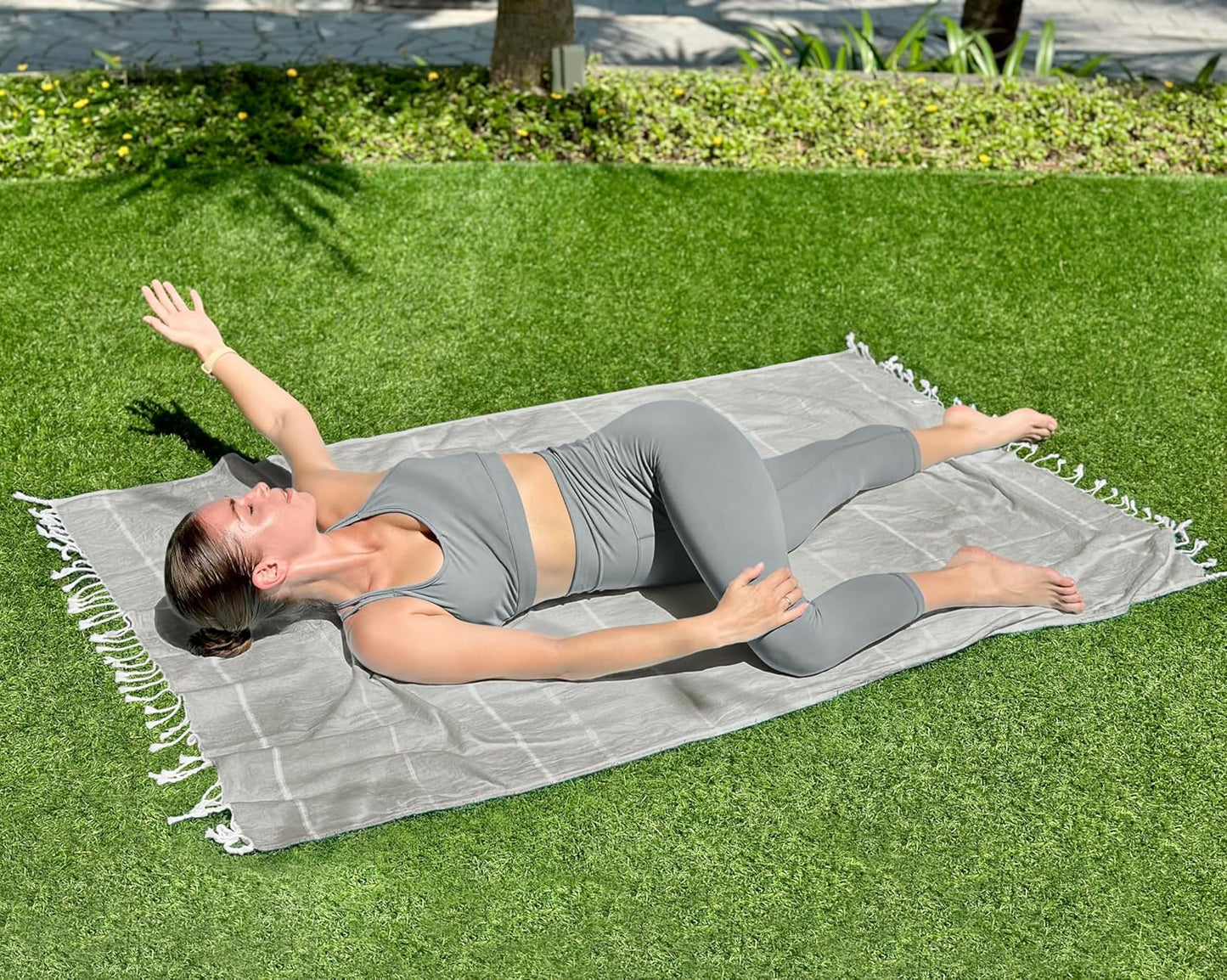 Pack of 2 Turkish Beach Towel (40X72 Inches), Oversized 100% Cotton Sand Free Lightweight Absorbent Quick-Dry Beach Blanket, Extra Large Turkish Bath Towels for Travel (Cool Grey)