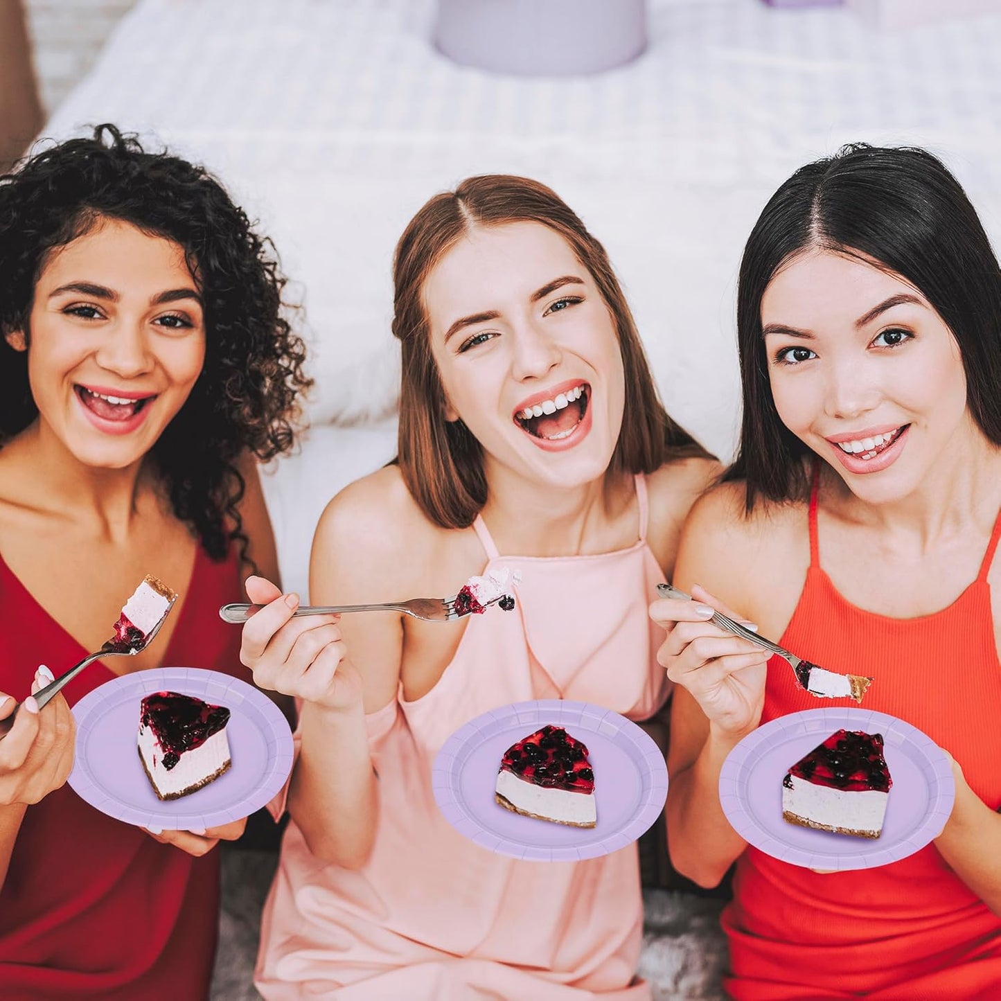 50 PCS Paper Plates, 7 Inches round Lavender Small Paper Plates, Disposable Plates for Party, Disposable Paper Plate Set, Strong and Sturdy Party Favors for Bridal Great Party Graduations Picnic