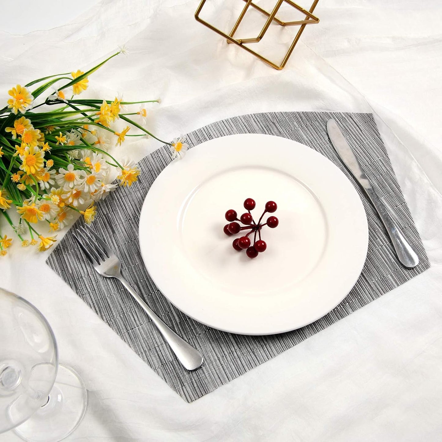 Small round Table Placemats Set of 4 Wedge Placemats Heat Resistant Woven Vinyl Table Mats Wipe Clean (4, Silver Gray)