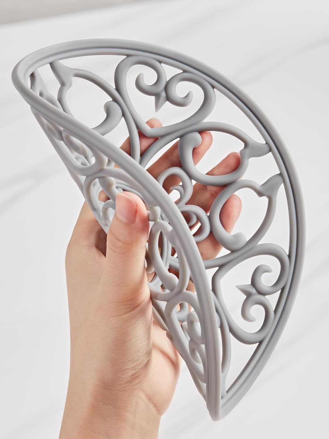 3 Set Silicone Trivet Mats, Multi-Use Carved Trivet Mat, Insulated Non-Slip Durable Kitchen Mats, Flexible Modern Kitchen Table Mat, for Hot Dishes, Pots, Dining Countertop, Grey, STM413H