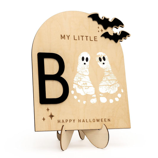 DIY Wooden Footprint Decor for Table or Wall – Personalized Baby’S First Halloween Keepsake, Baby Footprint Sign, Nursery Wall Art, Newborn Photoshoot Prop, Halloween Gifts