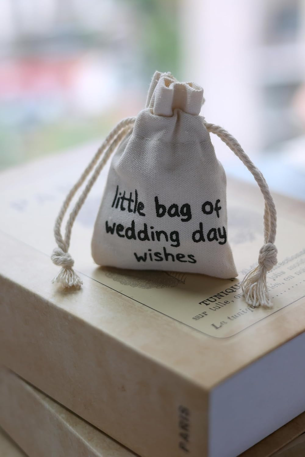 Cute Wedding Day Gifts for Bride from Best Friend, Bride Gifts, Wedding Card,Wedding Blessing Souvenirs, Beautiful Souvenirs for Honeymooner on Their Wedding Day.