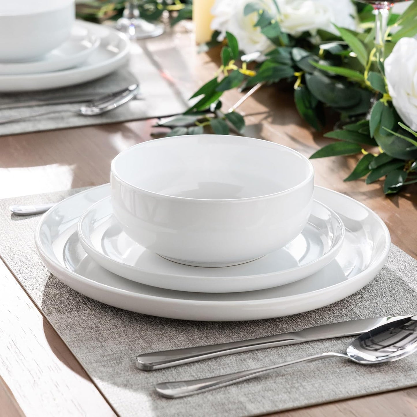 12-Piece Ceramic Dinnerware Set, Stoneware Plates and Bowls, Dishwasher and Microwave Safe, Service for 4 - White