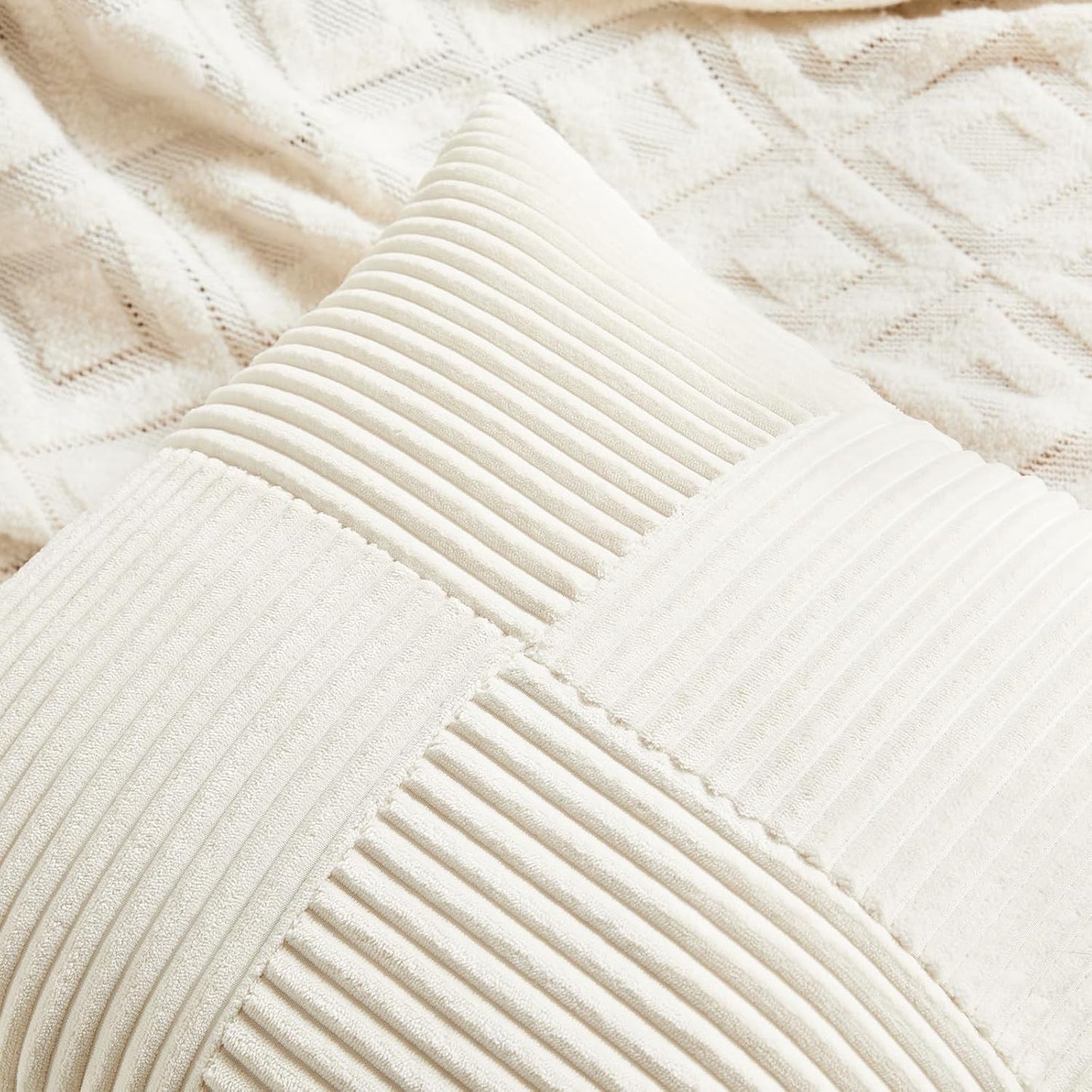 4 Packs Boho Cream Decorative Throw Pillow Covers 18X18 Inch for Living Room Couch Bed Sofa, Rustic Farmhouse Home Decor, Soft Cross Corduroy Patchwork Textured Square Cushion Case 45X45 Cm