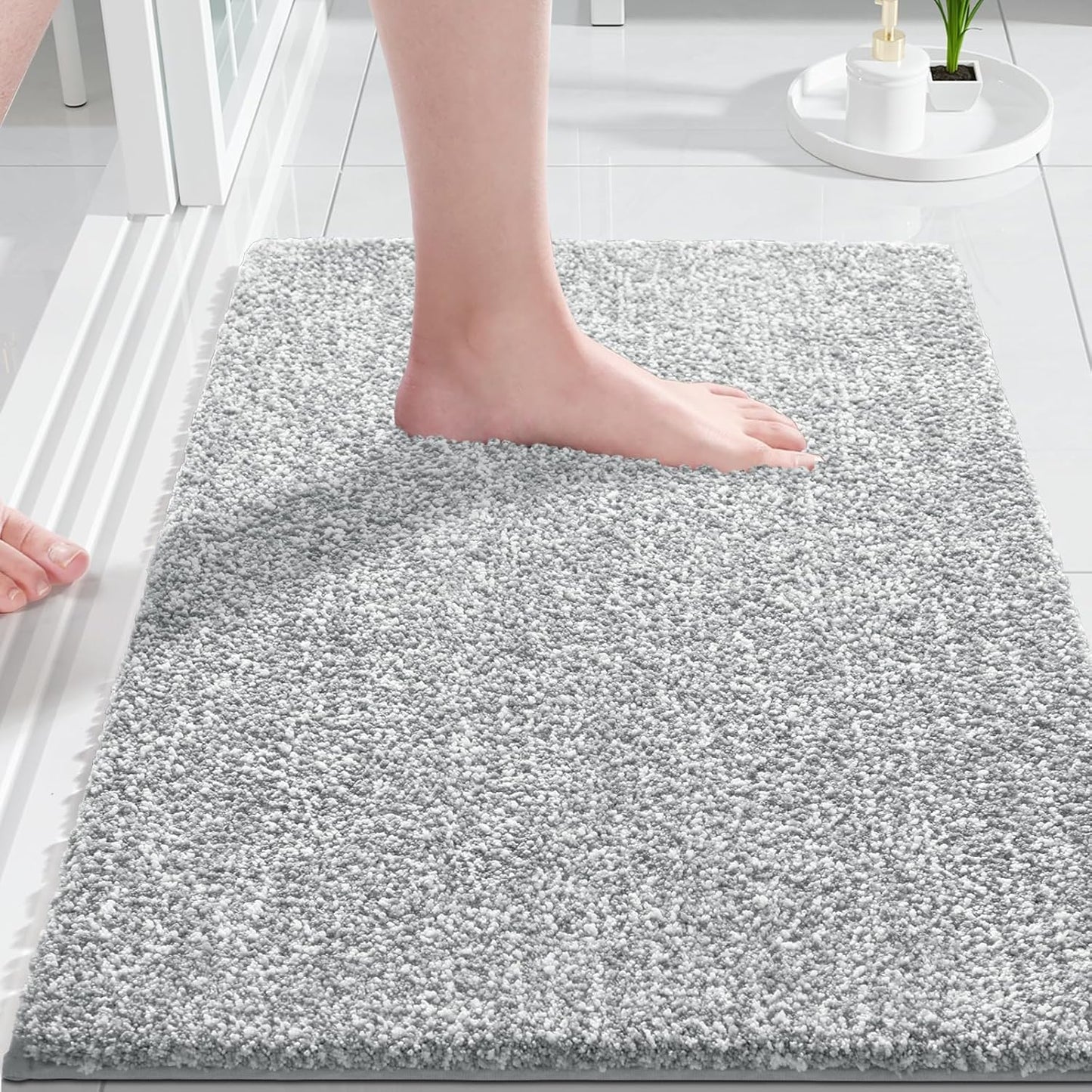 Bathroom Rugs Non Slip Washable, Extra Soft Comfortable Bath Mat, Water Absorbent Thick Floor Mats, Shaggy Rugs for Shower Bathtubs, 24"X17", Grey&White