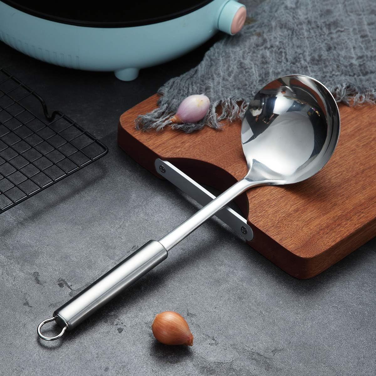 Professional Stainless Steel Soup Ladle - Heat Resistant, Non-Stick, Dishwasher Safe Kitchen Tool