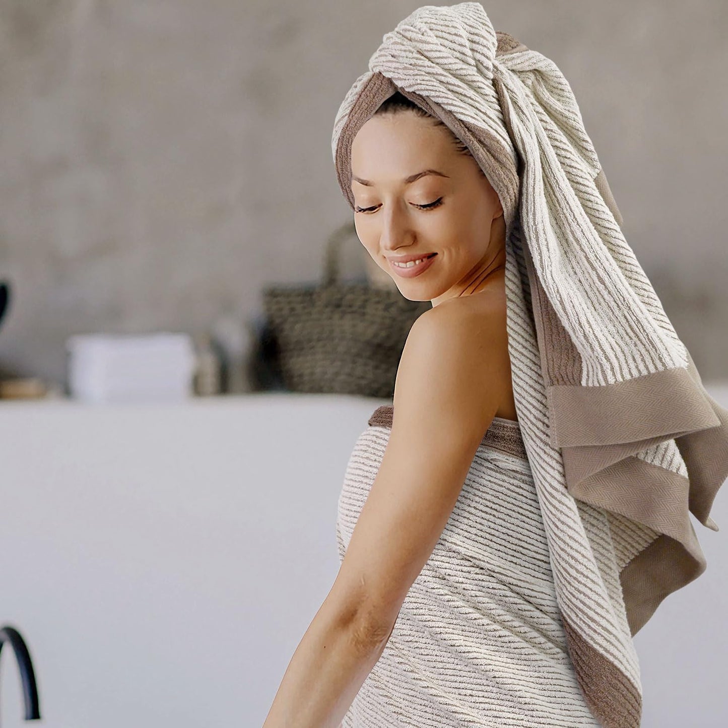 Shower Towels for Bathroom - Ultra Soft Bath Towels Set of 2, 520 GSM, 500,000 Dense Loops per Side, Quick-Dry and Highly Absorbent, 54 X 28 Inches, Light-Brown