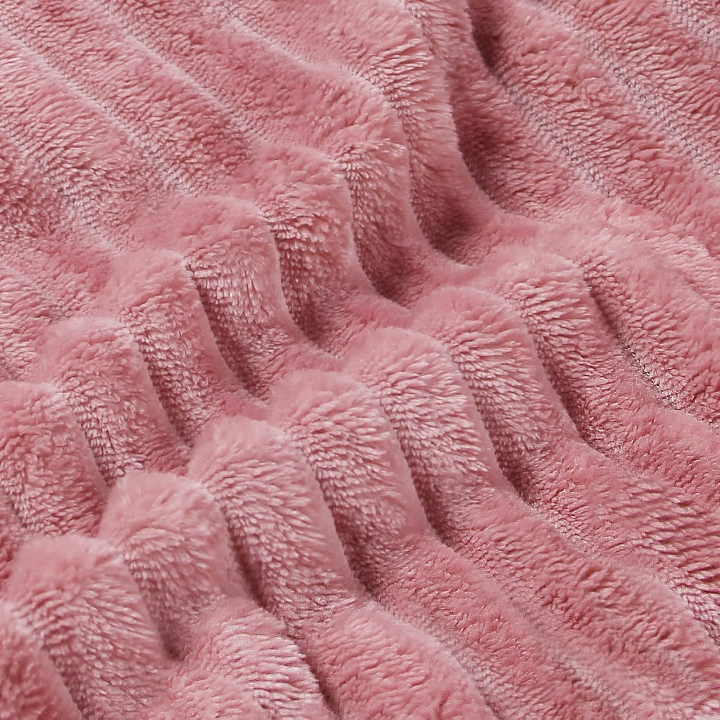 2 Pieces 3D Ribbed Jacquard Soft and Warm Decorative Fuzzy Blankets, Pink, 50X60In