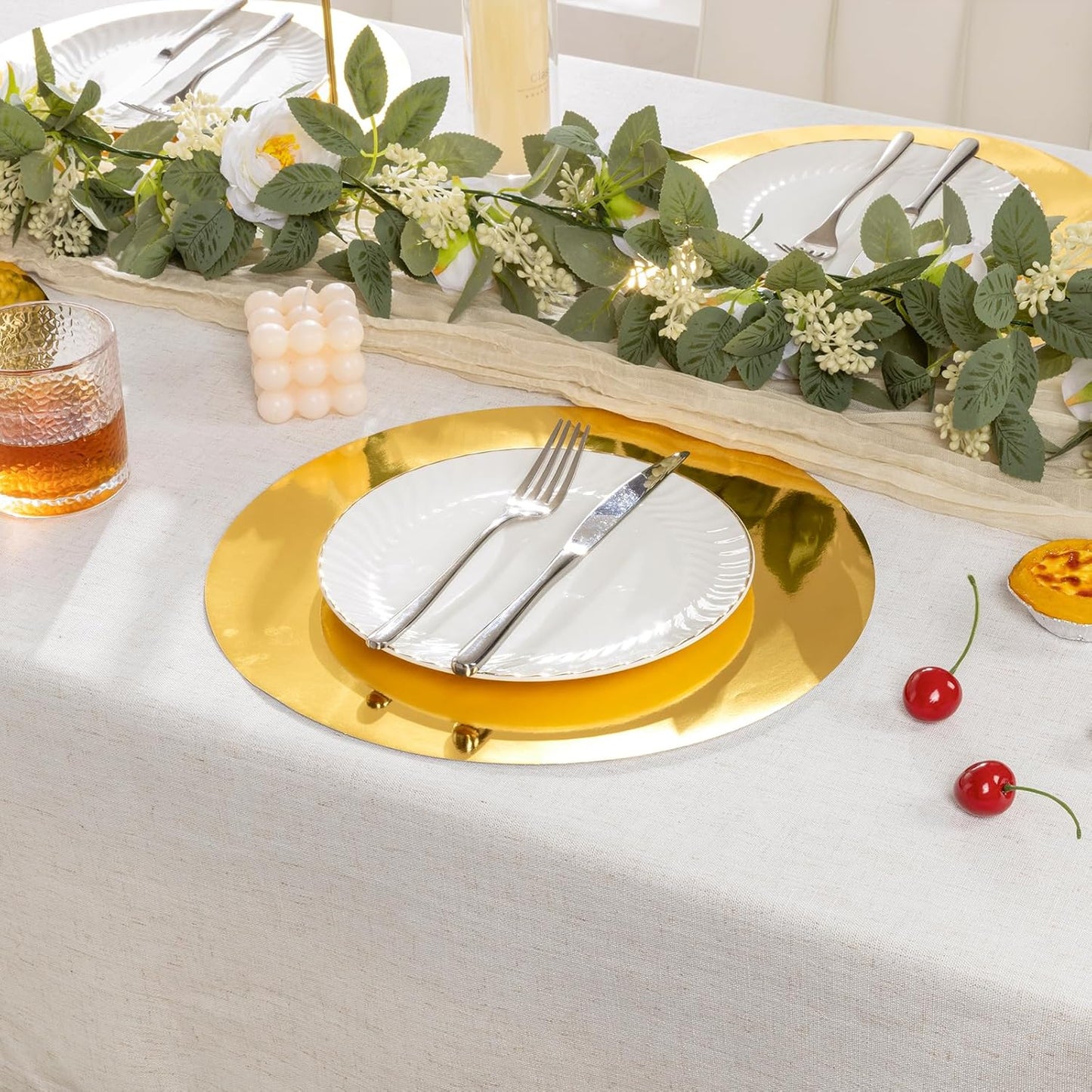 50Pcs round Gold Placemats, Paper Place Mats Disposable for Dining Table, Charger Plates Table Mat for Christmas Dinner Party Wedding Birthday Banquet Table Setting Decor, 13" Shiny Gold