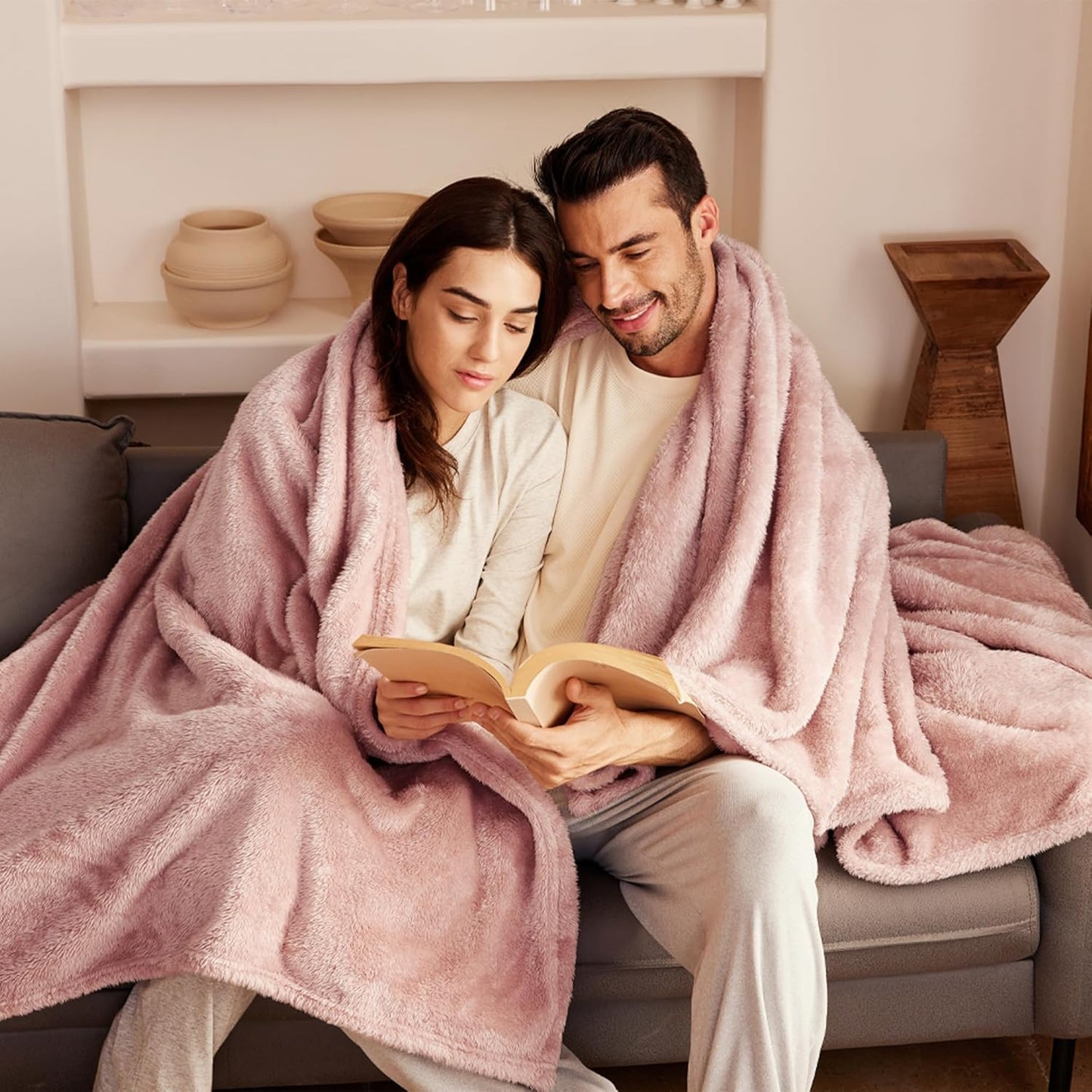 Extra Large Plush Fleece Throw Blanket - Super Soft, Fluffy, and Warm for Year-Round Comfort (50x70 Inches, Pink)