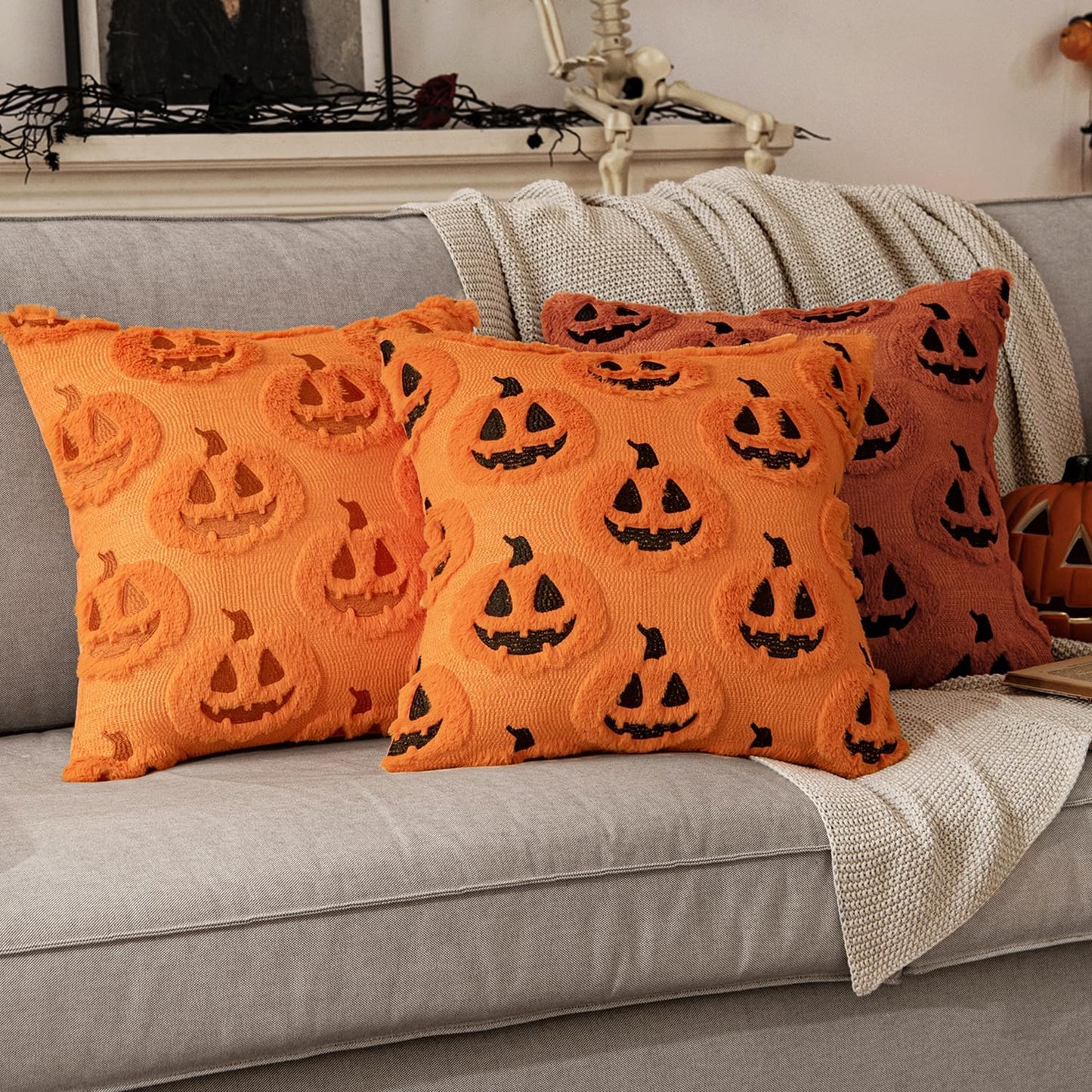 Fall Halloween Throw Pillow Covers 18X18 Decorative Pumpkin Pattern Pillowcases Soft Plush Faux Wool Cushions for Home Patio Sofa Couch,Orange-Black