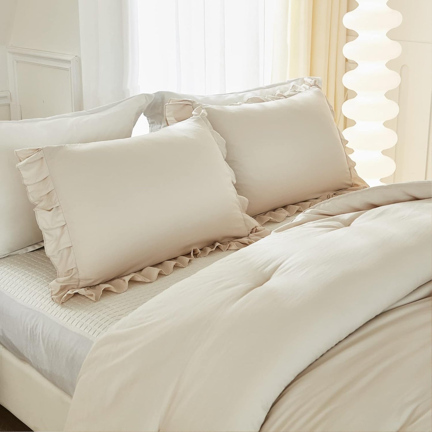Comforter Full Size Set Beige, 3 Pieces Ruffle Lightweight Bedding Comforter Set, Fluffy Bed Set (79X90In Comforter, 2 Pillowcases)