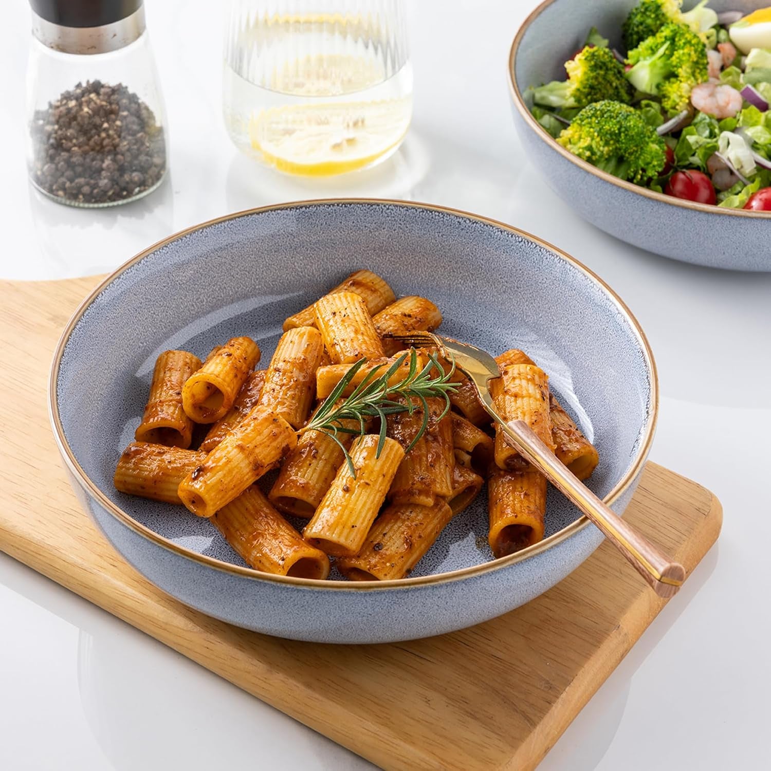 Large 9-Inch Ceramic Pasta Bowls Set of 4, 38 Oz Stoneware Serving Bowls for Kitchen – Versatile Wide Bowls for Fruit, Pasta, Salad, Oatmeal, Microwave Safe with Reactive Blue Glaze