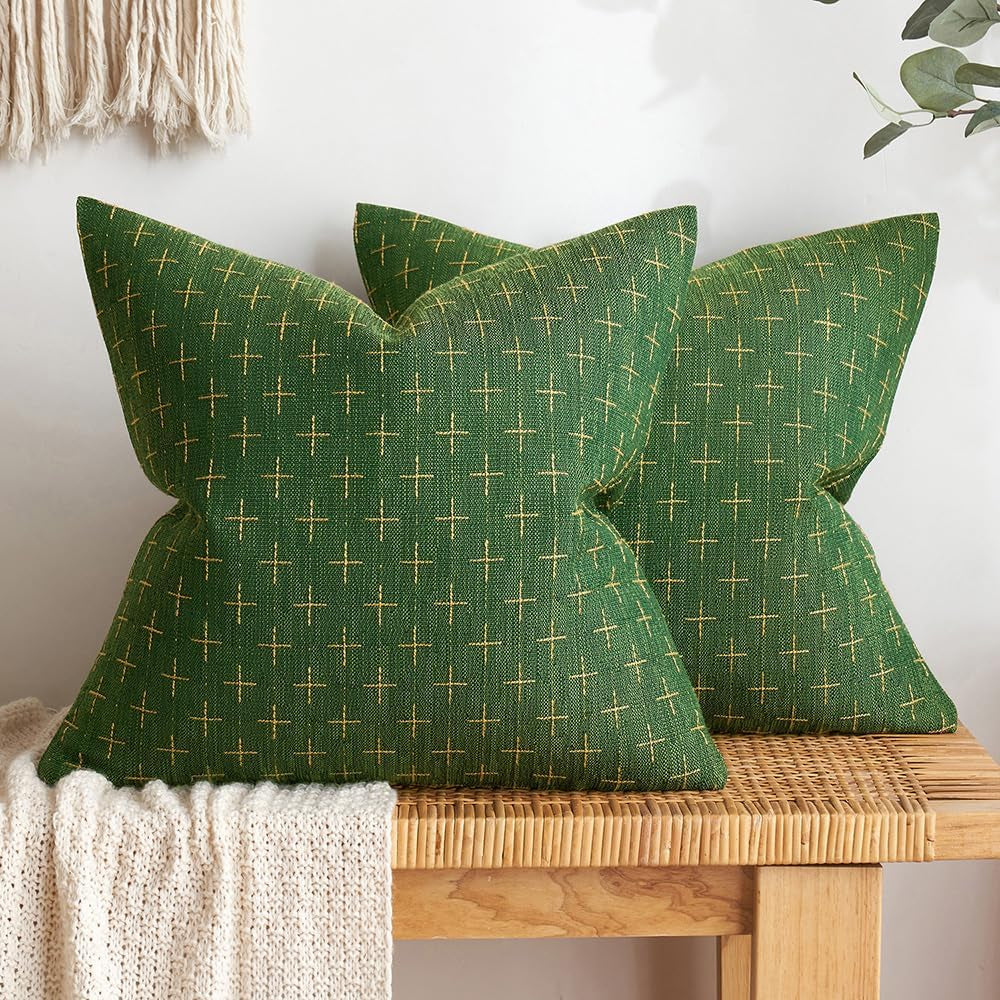 Pack of 2 Christmas Decorative Burlap Linen Throw Pillow Covers Modern Farmhouse Pillowcase Rustic Woven Textured Cushion Cover for Sofa Couch Bed 18X18 Inch Christmas Green