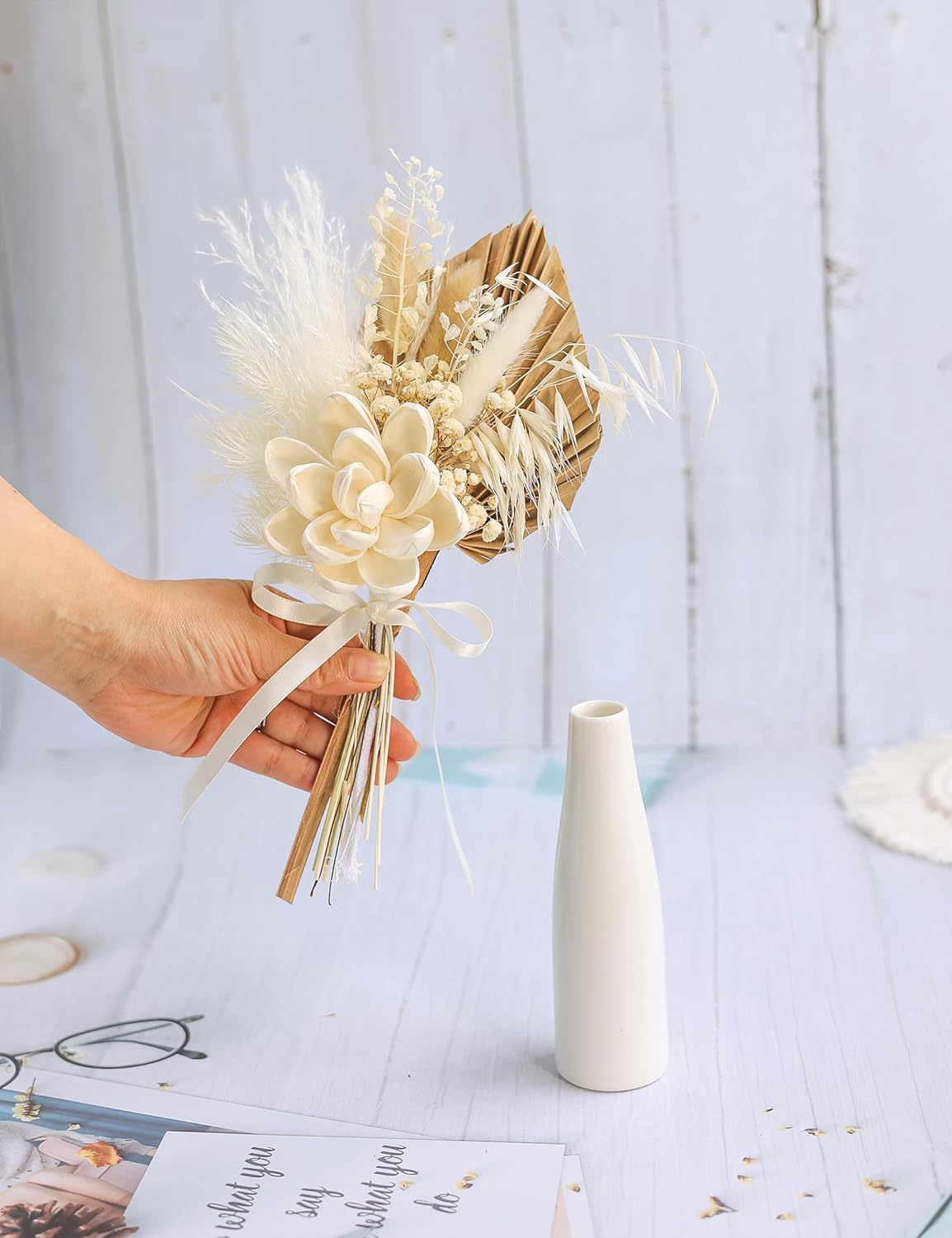 Dried Flowers Bouquet with Vase,Dried Pampas Grass Bouquet, Dried Flowers for Boho Home Decor,Farmhouse Decor, Wedding Party Table Centrepieces. (White)