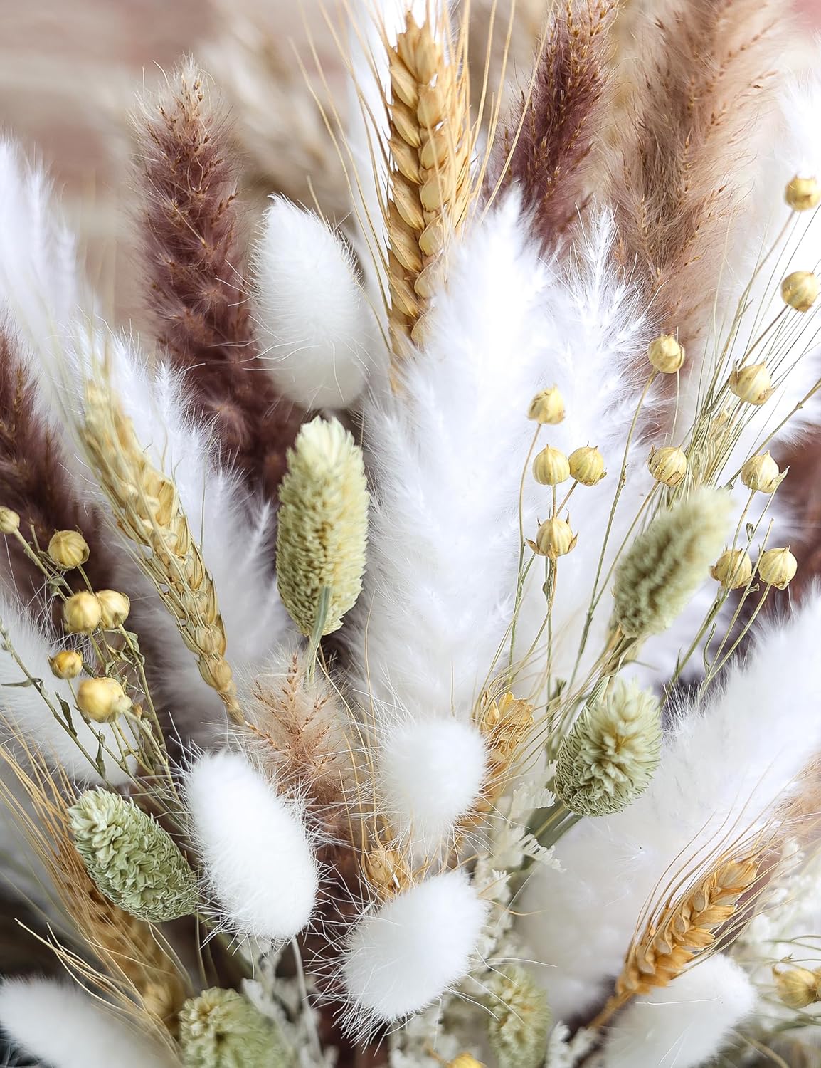 126Pcs Dried Pampas Grass Decorations, (Vase Not Included), Dried Flowers Bouquet, Reed Grass Bouquet for Boho Floral Wedding, Bedroom, Rustic Farmhouse Decor.