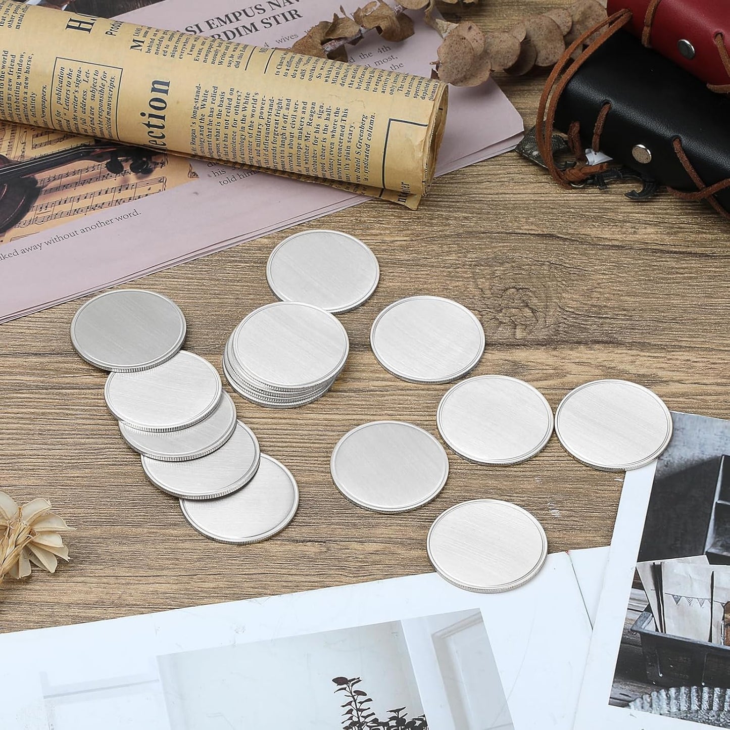 15-Piece Set of 1.57-Inch Blank Challenge Coins for Laser Engraving, Includes Acrylic Protection Box for Custom DIY Crafts and Commemorative Collections, Silver