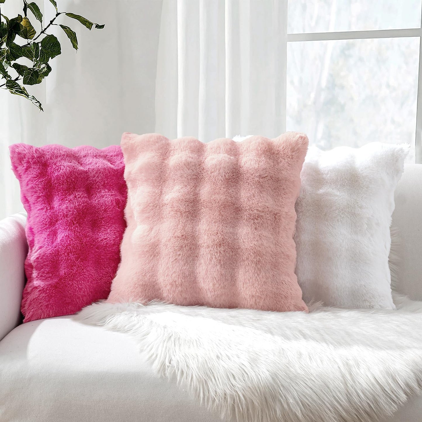 Pack of 2 Decorative Pillow Covers Thick Soft Plush Faux Fur Throw Pillows Luxury Home Decor for Couch Bedroom Living Room Sofa,20X20 Inch Light Pink