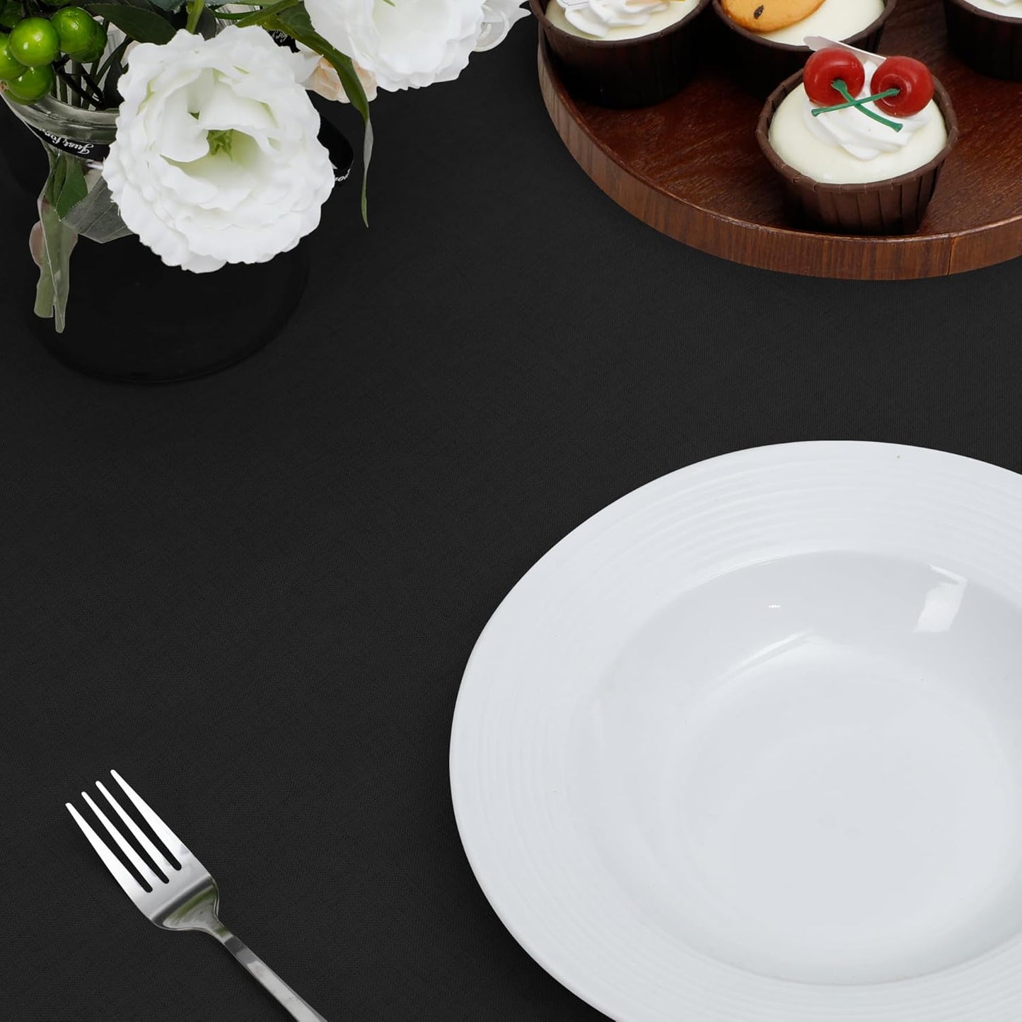 Faux Linen Waterproof Spill-Proof Tablecloth Stain Resistant round Table Cloth Wrinkle Free Decorative Fabric for Kitchen, Dining, Party, Weddings, Restaurants (70 In-Round, Black)