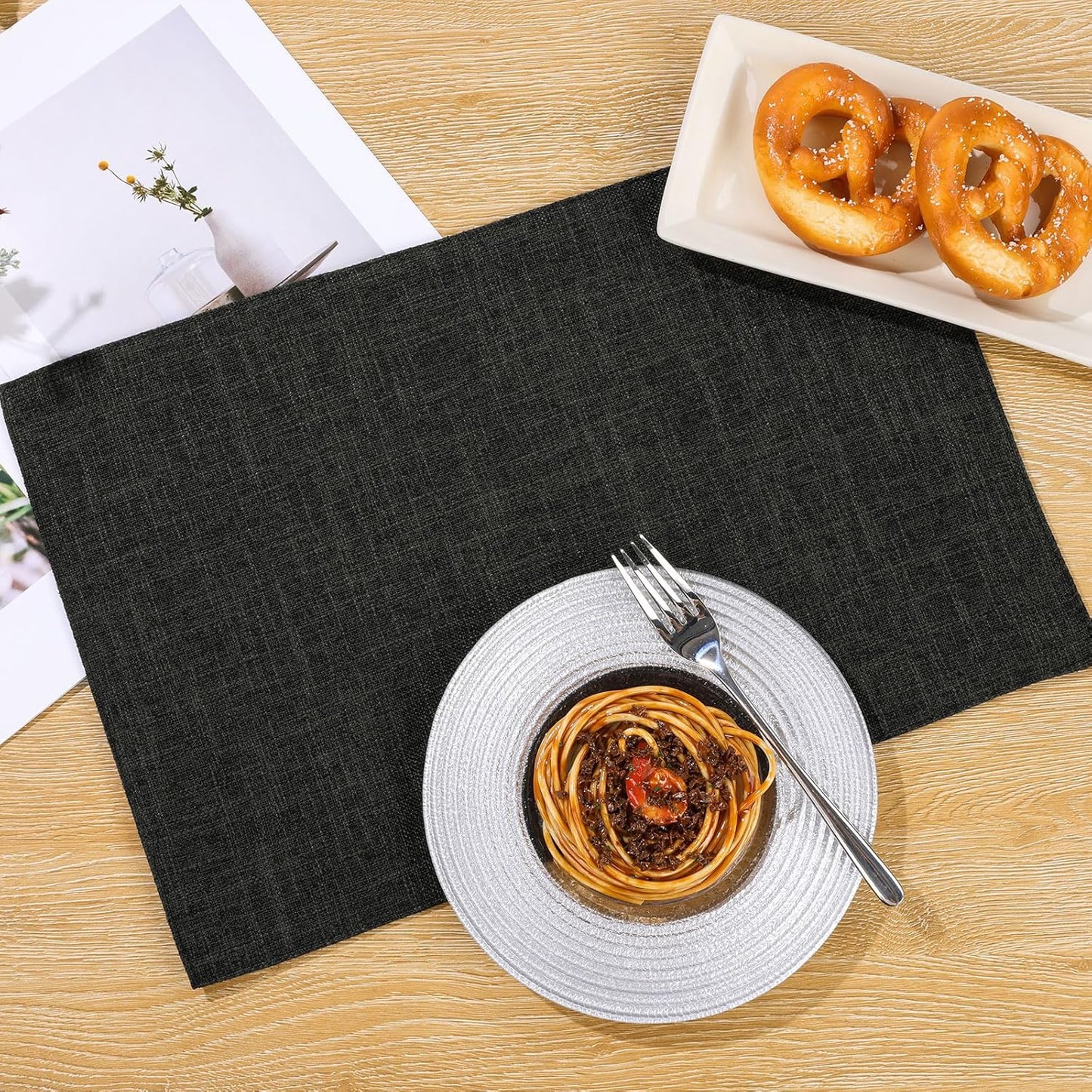 Washable Cloth Placemats Set of 4 Cotton Linen Double Layer Thickened Machine Washable Table Mats Non Slip Heat Resistant Fabric Place Mats for Dining Table, Black