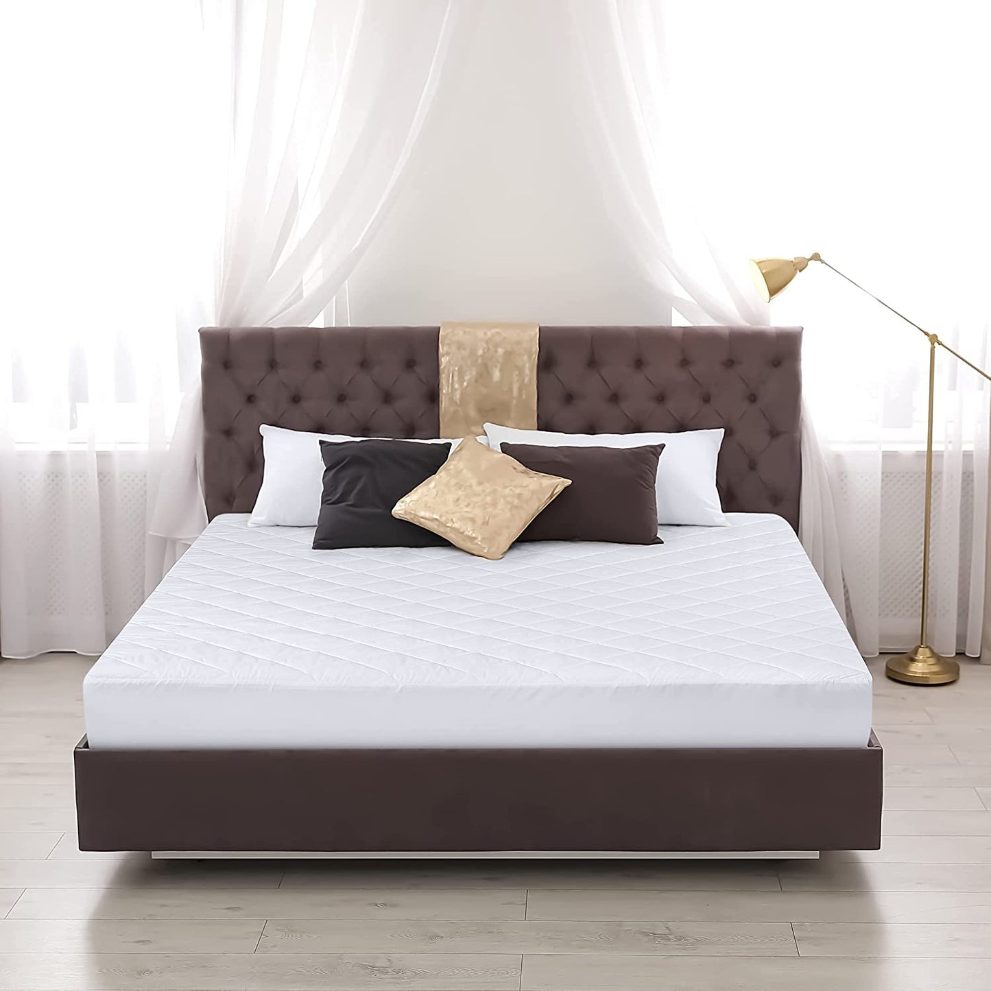 Quilted Fitted Mattress Pad, Queen Size, Elastic Fitted Mattress Topper Protector and Cover Stretches up to 16 Inches Deep, Machine Washable (White)