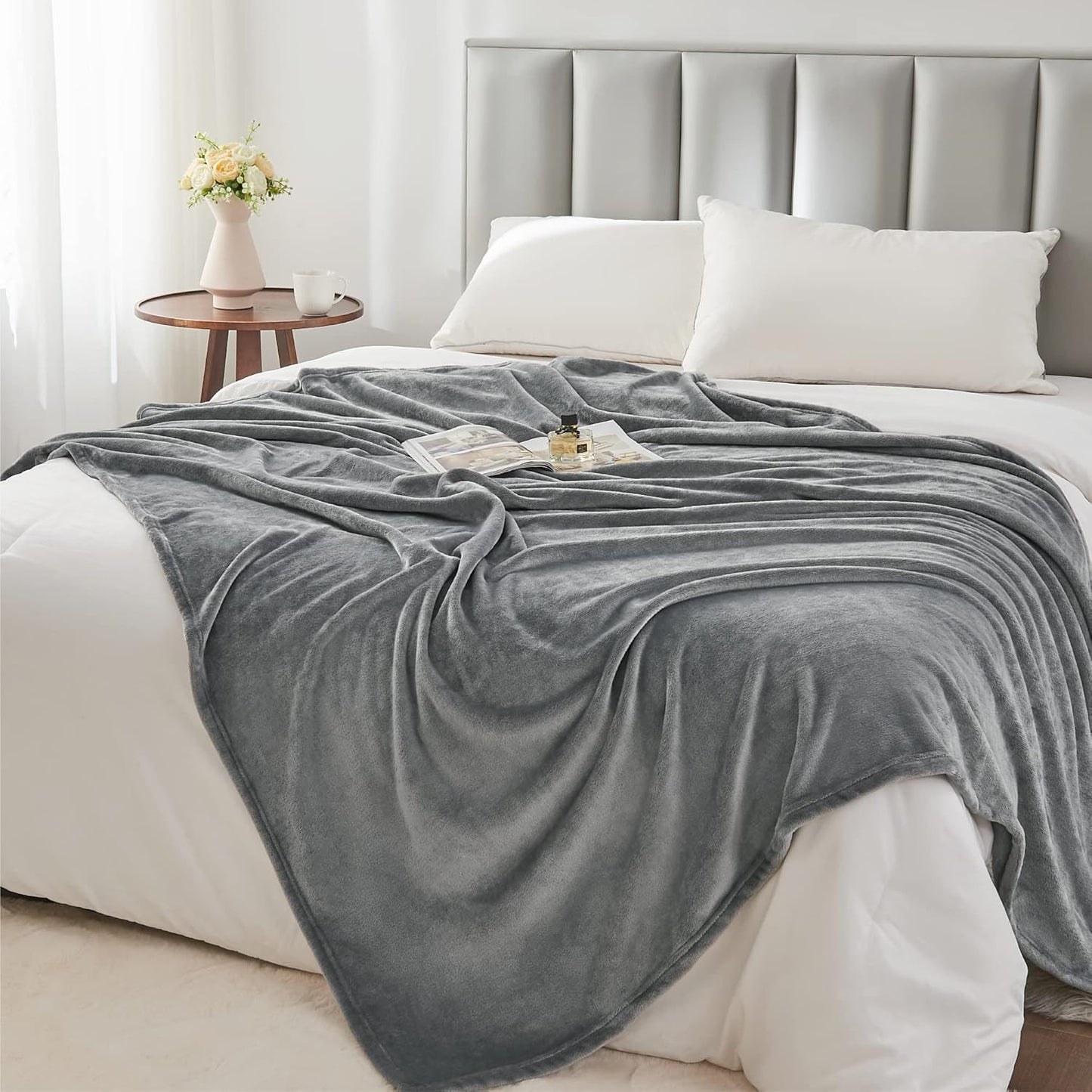 2 Pieces Fleece Blankets (Black & Grey, 50"X60"), Luxury Plush Cozy Fuzzy Blankets