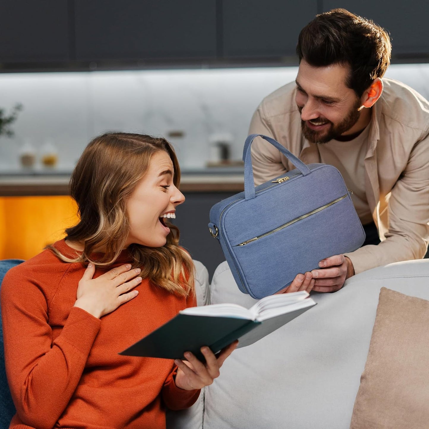 Elegant Bible Cover with Study Journaling Kit for Women, Featuring Shoulder Strap and Zip Storage Pocket, Perfect Gift for Bible Enthusiasts