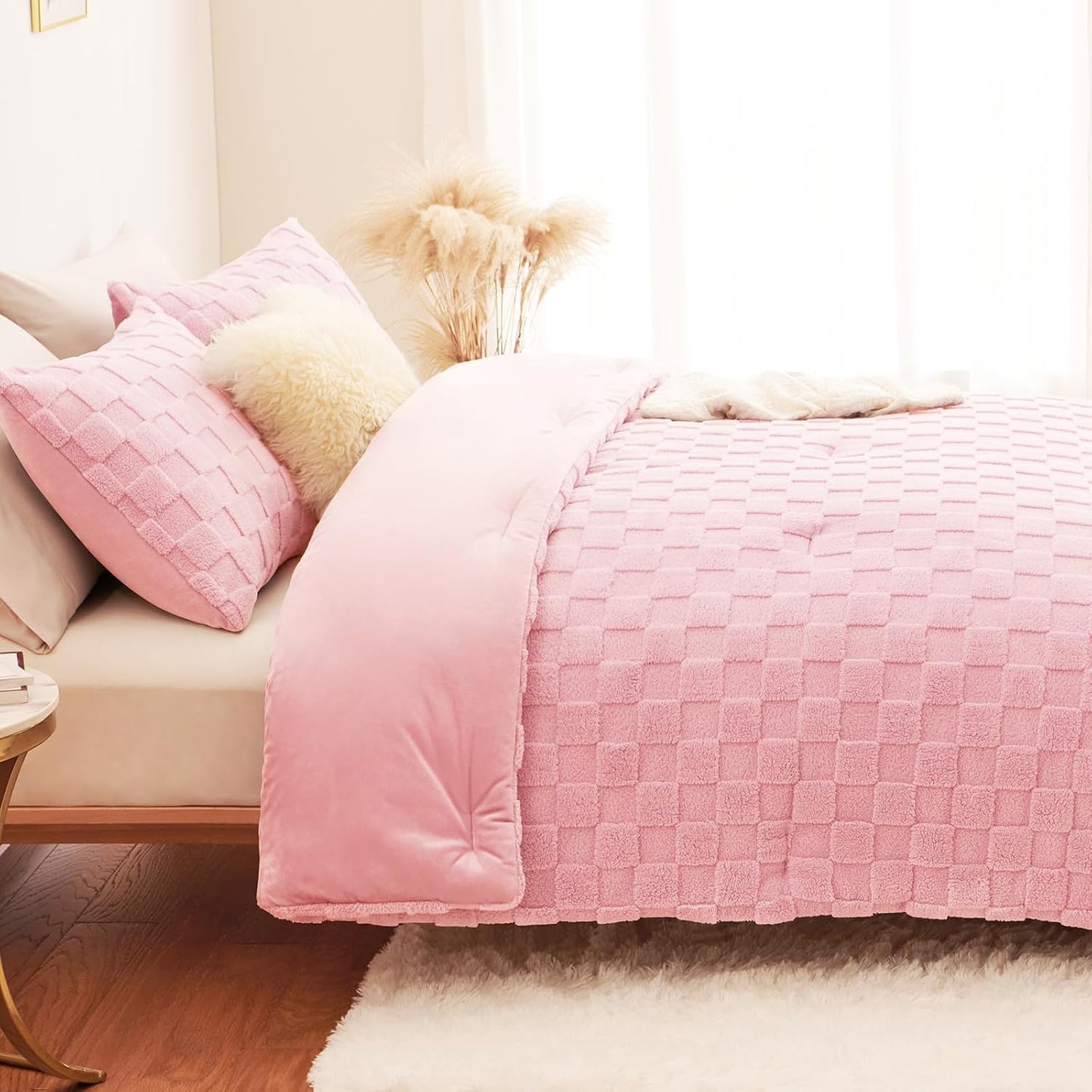 Queen Size Comforter Set Blush Pink, Fluffy Plush Fleece Comforter with Checkered Pattern, Farmhouse Boho Soft Warm Bed Set, 3 Pieces, 1 Comforter and 2 Pillowcases