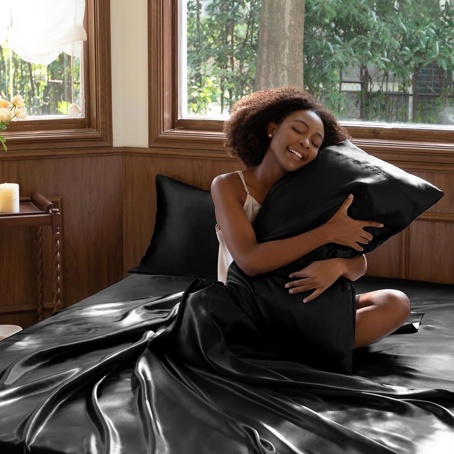 Satin Sheets Queen Size - 4 Piece Black Bed Sheet Set with Silky Microfiber, 1 Deep Pocket Fitted Sheet, 1 Flat Sheet, and 2 Pillowcases - Smooth and Soft