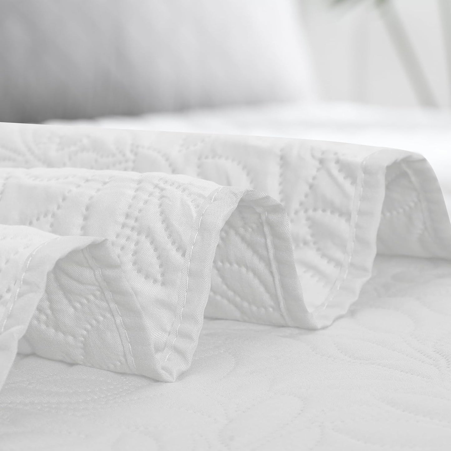 Waterproof Dog Bed Cover Reversible Leak Proof Pet Blanket Replacement Mat for Furniture Washable Couch Cover Sofa Cover for Dogs Cat(52X86 Inch, White/White)