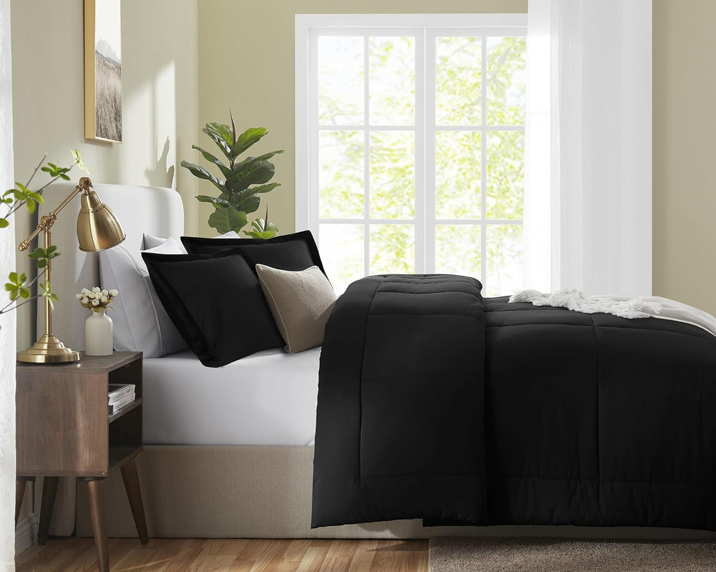 Queen Size Comforter Sets - Black Comforter Queen Size, 3 Pieces Box Stitched Soft Lightweight Bed Set, All Season Bedding Sets with 1 down Alternative Comforter and 2 Pillow Shams