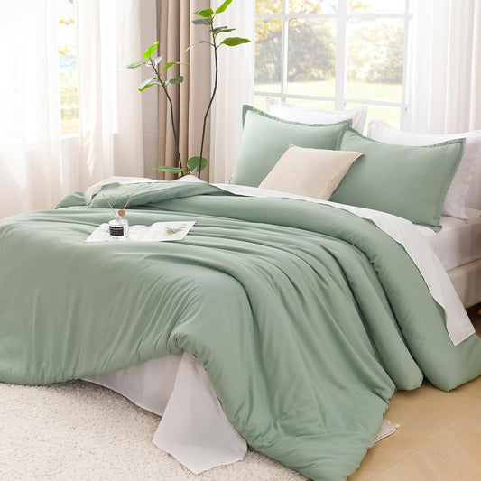 King Size Comforter Set Sage Green, 3 Pieces Lightweight Solid Comforter King Size, All Season Fluffy down Alternative Comforter Bed Set Quilt Blanket