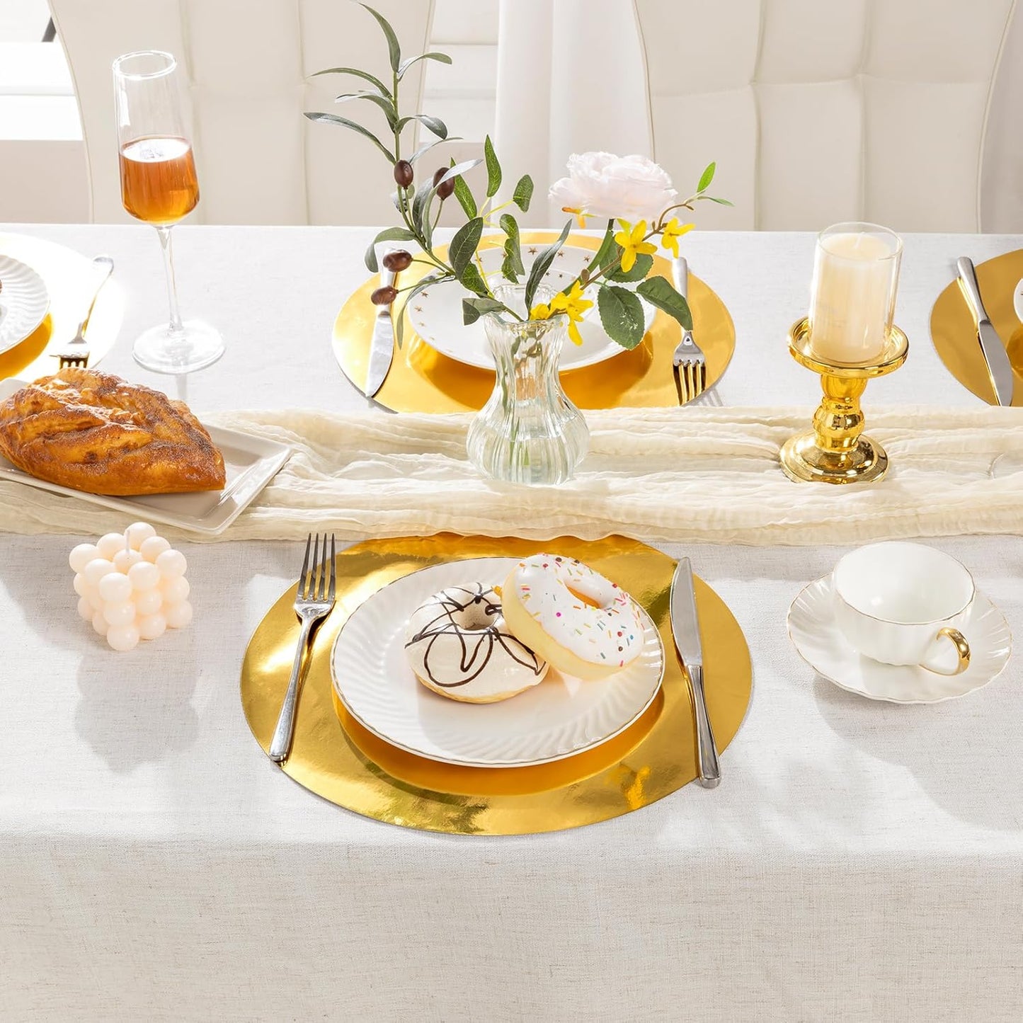 50Pcs round Gold Placemats, Paper Place Mats Disposable for Dining Table, Charger Plates Table Mat for Christmas Dinner Party Wedding Birthday Banquet Table Setting Decor, 13" Shiny Gold