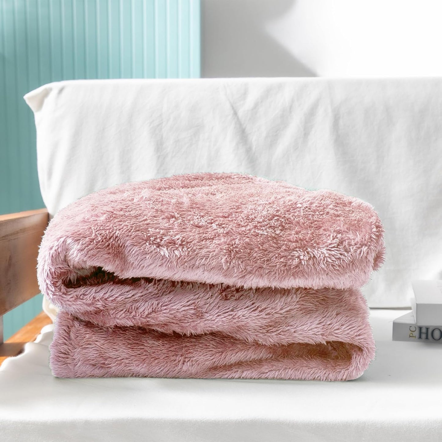 Extra Large Plush Fleece Throw Blanket - Super Soft, Fluffy, and Warm for Year-Round Comfort (50x70 Inches, Pink)