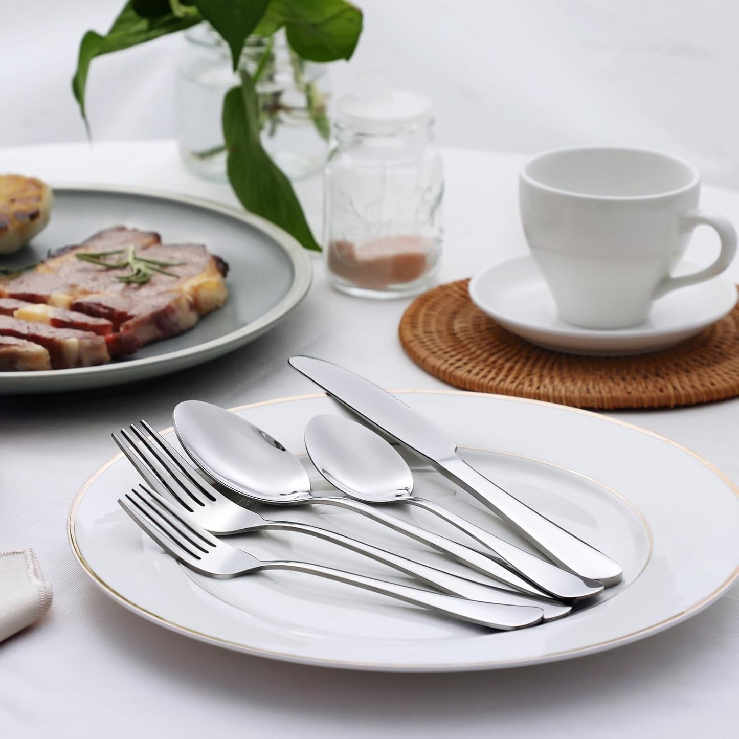 30-Pack Silverware Set with Steak Knives, Food-Grade Dishwasher Safe, Stainless Steel Utensils Set Includes Spoons Forks Knives for Home Restaurant Hotel