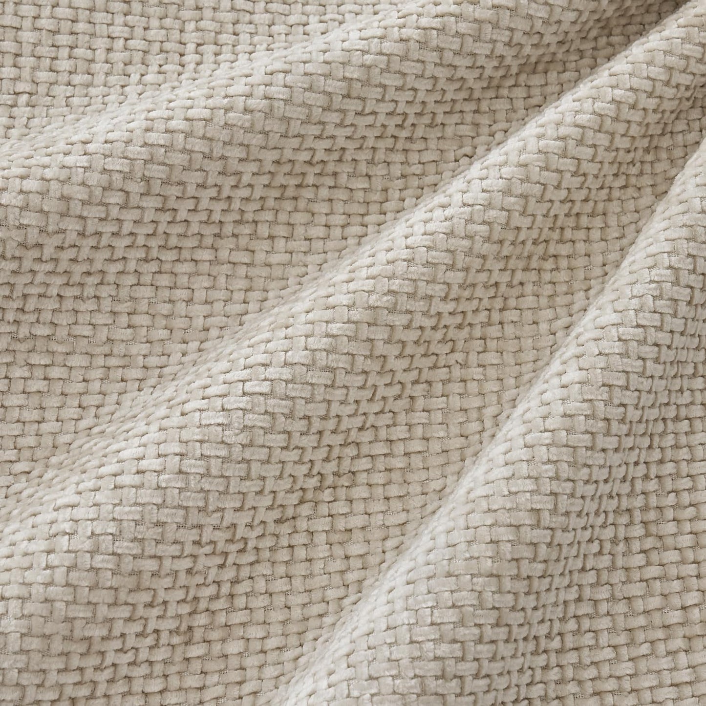 Set of 4 Decorative Chenille Throw Pillow Covers, 18x18 Inches, Cream - Farmhouse Accent Cushions for Boho Home Decor in Sofa, Bedroom, and Living Room