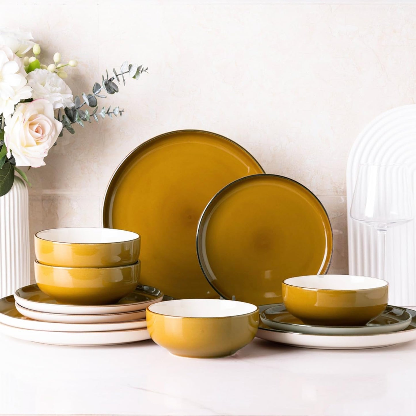 18-Piece Stoneware Dinnerware Set for 6 - Ceramic Plates and Bowls, Dishwasher and Microwave Safe