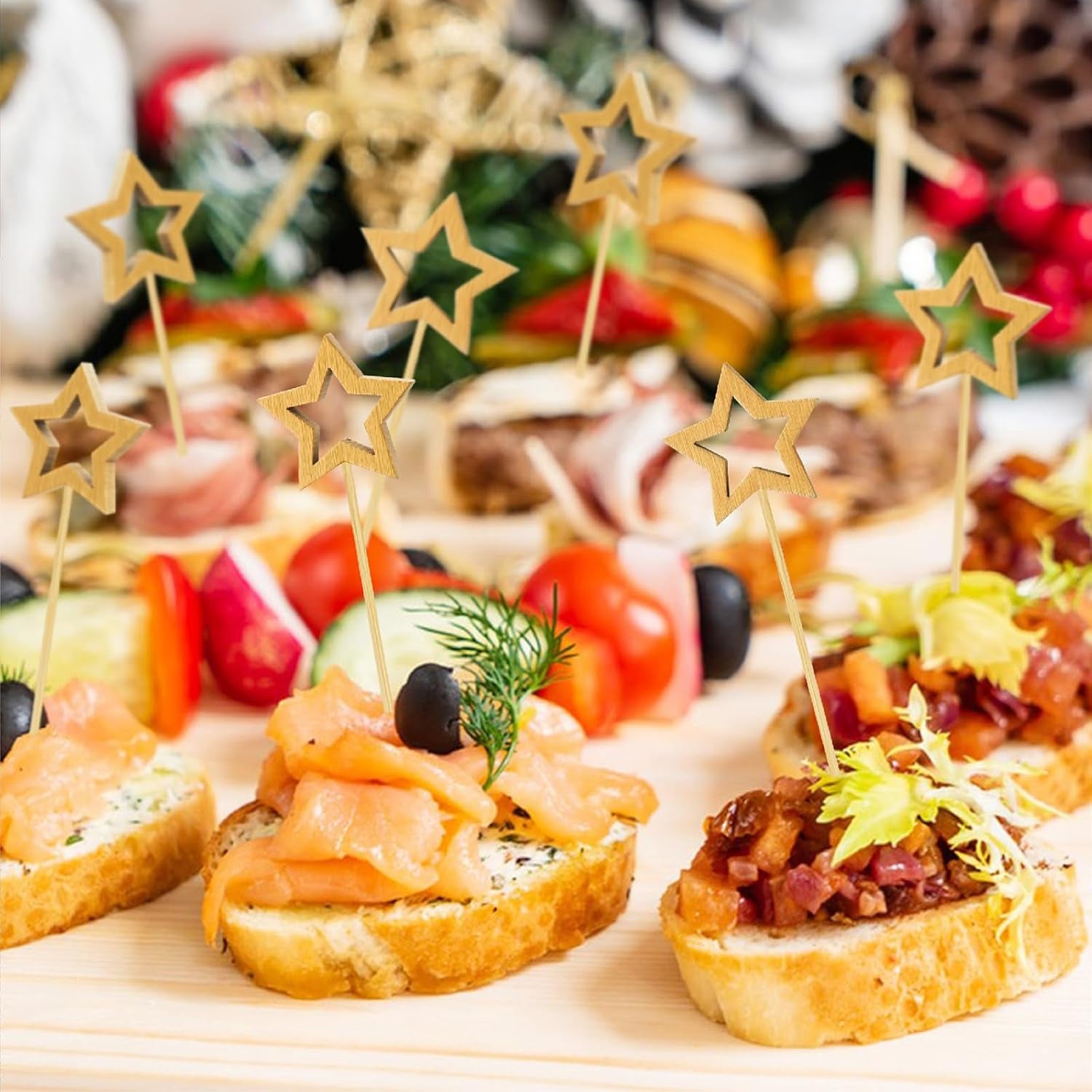 100PCS Gold Star Cocktail Picks, Decorative Fancy Toothpicks for Appetizers, 5.6 in Long Bamboo Skewers Wood Food Sticks for Drinks Fruit Garnish Holiday Party Supplies Charcuterie Boards Accessories