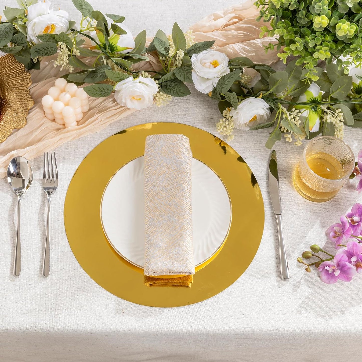 50Pcs round Gold Placemats, Paper Place Mats Disposable for Dining Table, Charger Plates Table Mat for Christmas Dinner Party Wedding Birthday Banquet Table Setting Decor, 13" Shiny Gold