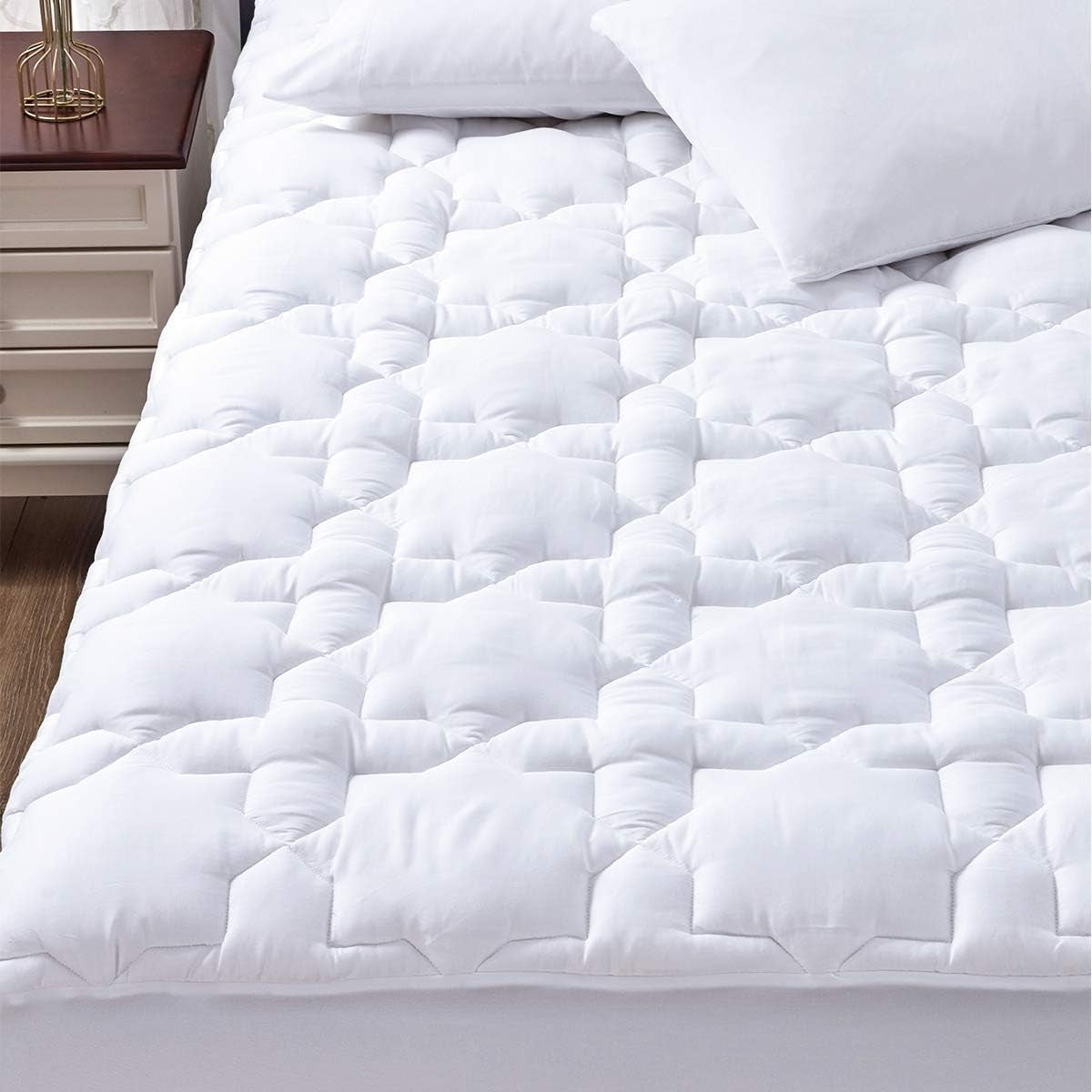 Twin XL Cotton Mattress Pad Deep Pocket Quilted Mattress Cover Extra Long for College Dorm Pillowtop Mattress Protector up to 20", Fitted Sheet Mattress Cover, 39X80 Inches, White