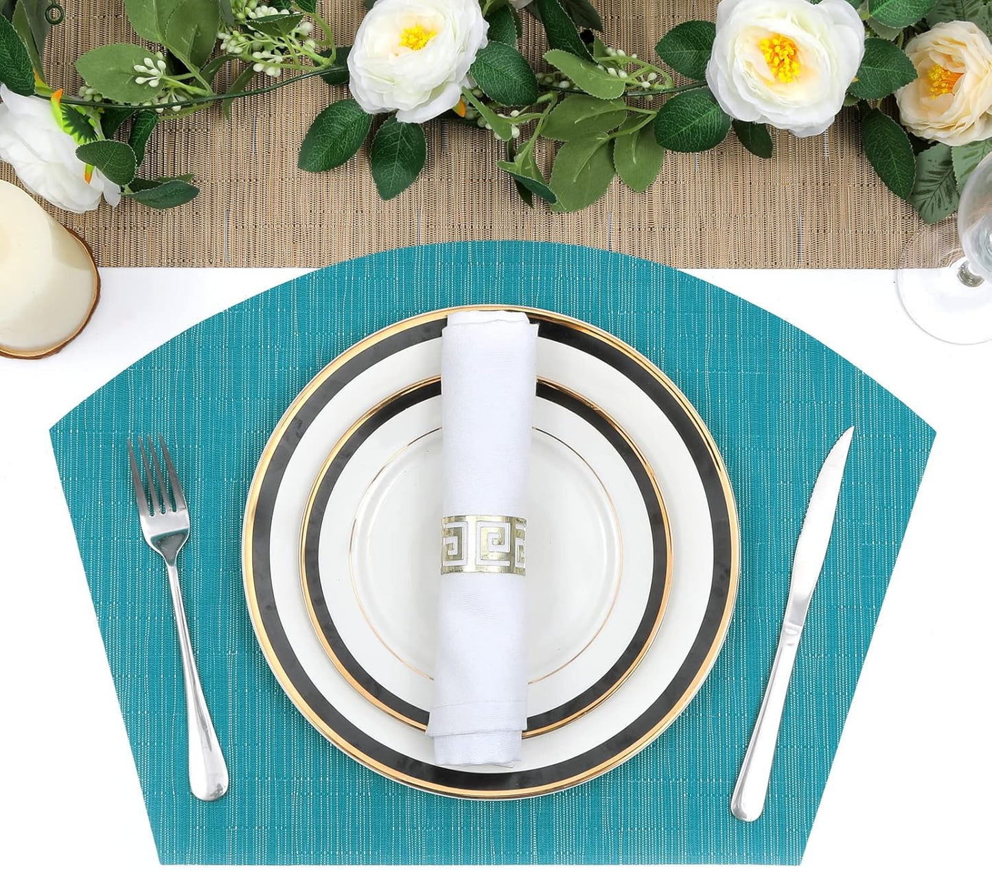 Large Size Wedge Placemats with Centerpiece Set of 5, PVC Woven Vinyl Place Mats for round Table Washable Indoor Outdoor Table Placemats, Blue