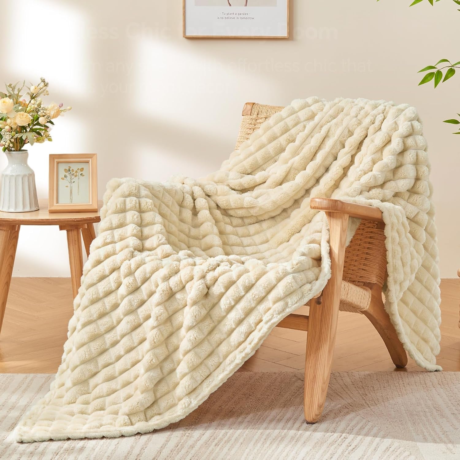 Beige Throw Blanket for Couch and Bed- Super Soft and Warm 3D Checkered Fluffy Fuzzy Fleece Blanket, Luxurious Plush Cozy Blanket for Room Decor Spring, 50X60 Inches