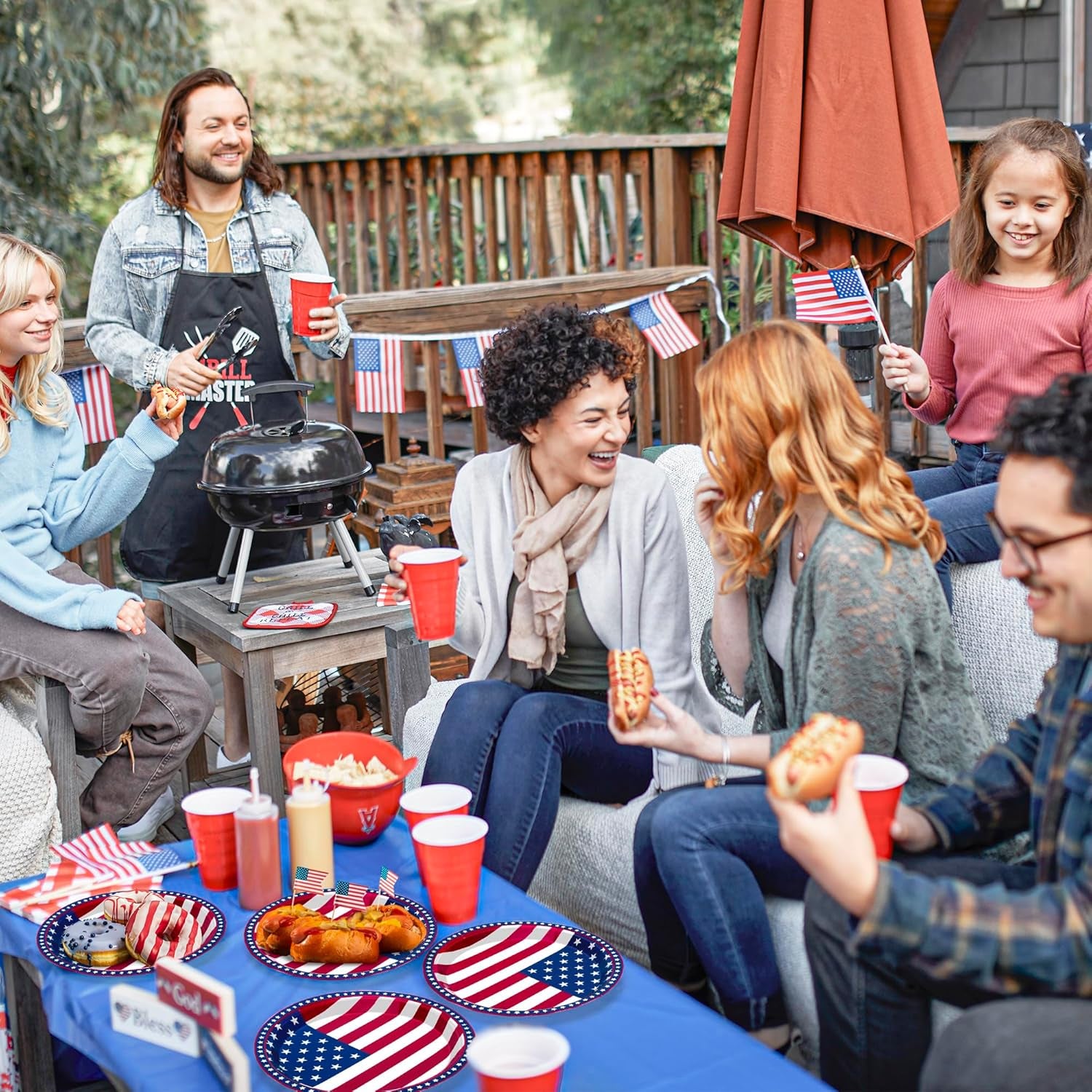 50 PCS 4Th of July Decorations, 9 Inches Pactriotic Paper Plates, round Party Dinnerware Set, Strips and Stars Disposable Plates for Memorial Independence Day Picnics Holidays